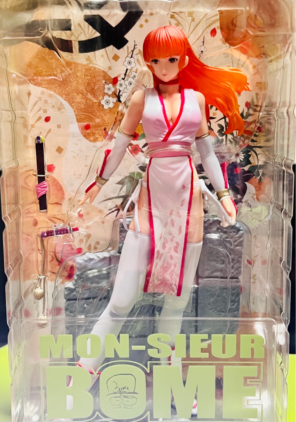 데드 오어 얼라이브 Mon-sieur BOME 콜렉션 14 카스미