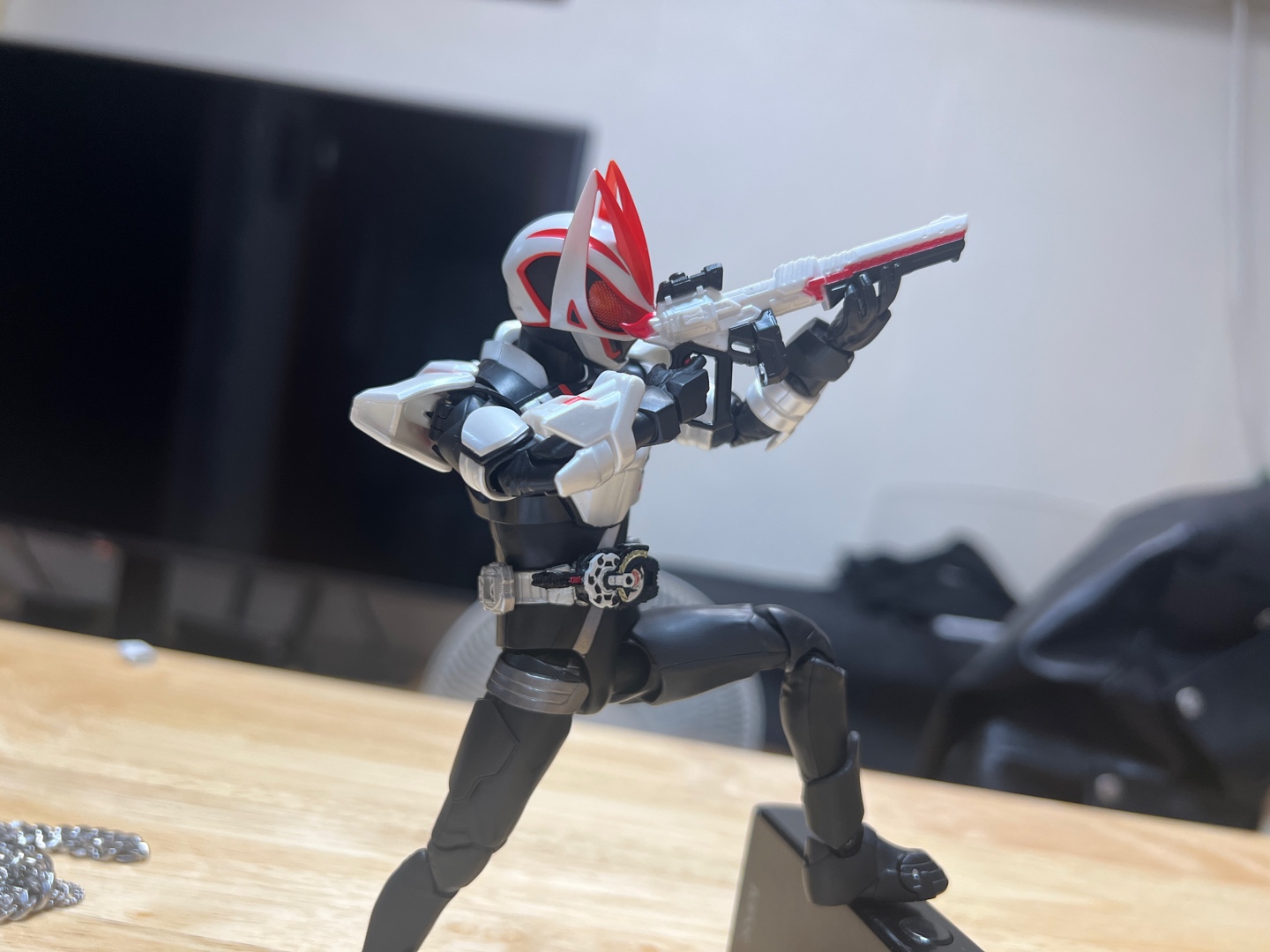 Shf 가면라이더 기츠 매그넘폼