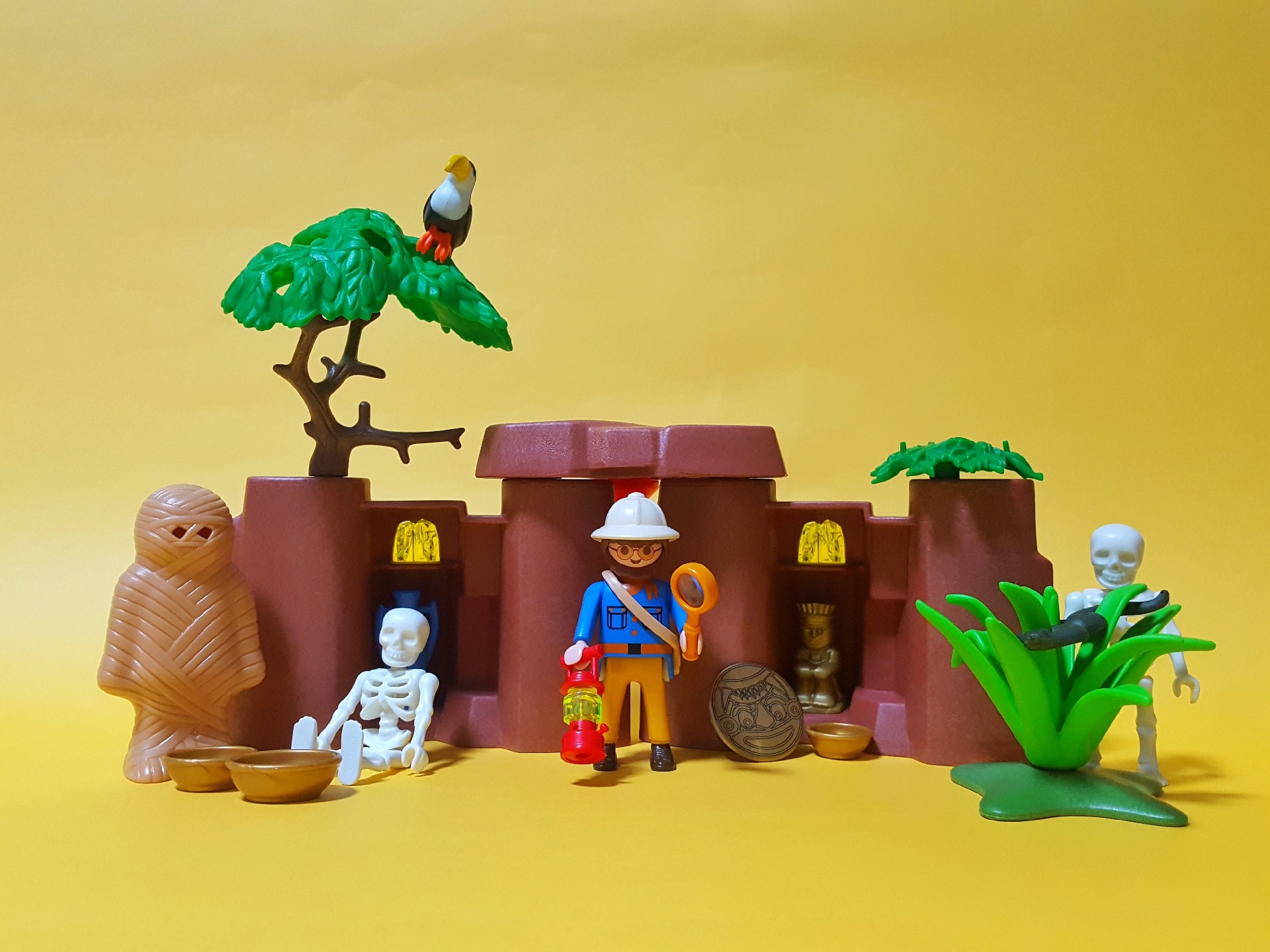 TREASURE CAVE