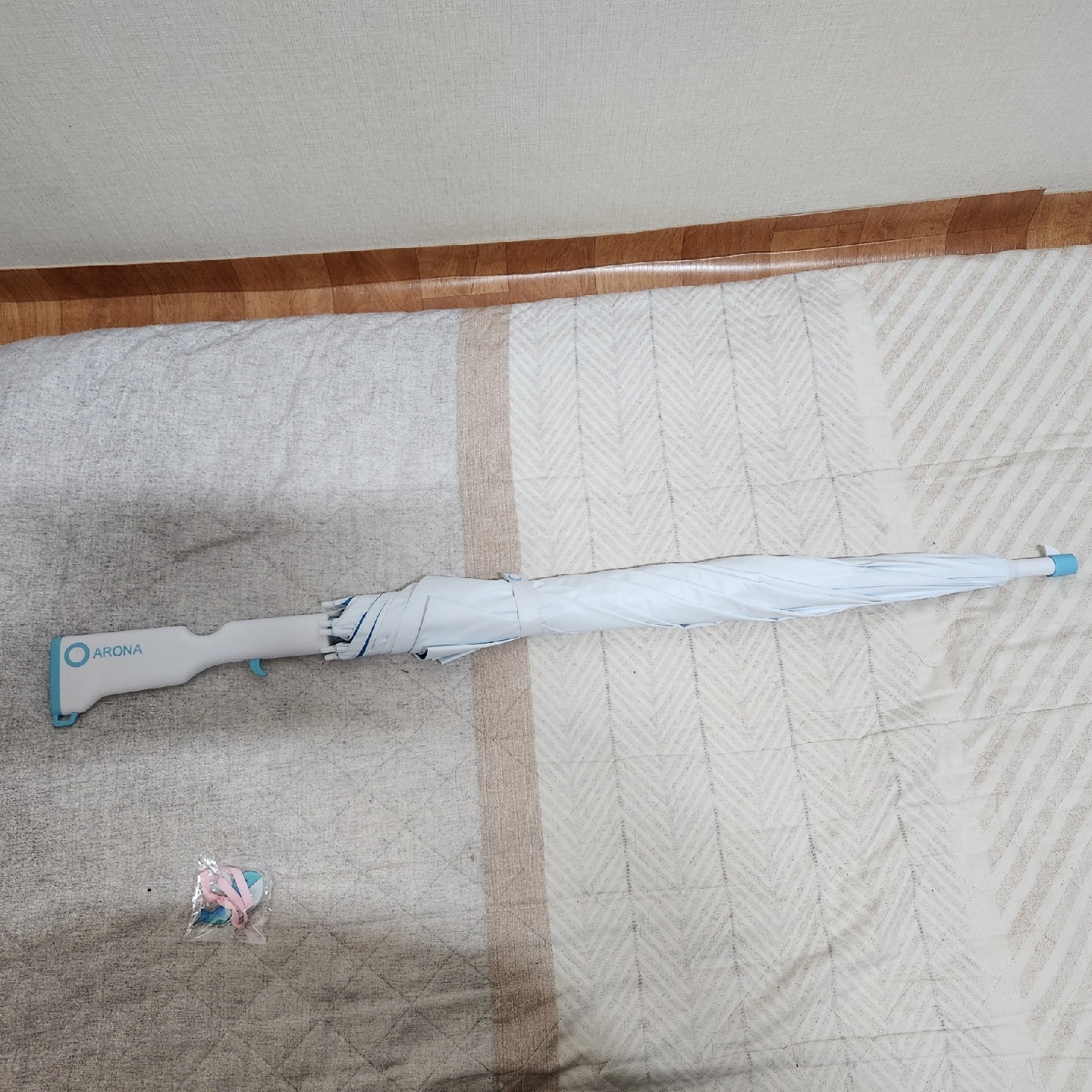 블루아카이브 굿즈 아로나우산이 왔어요.