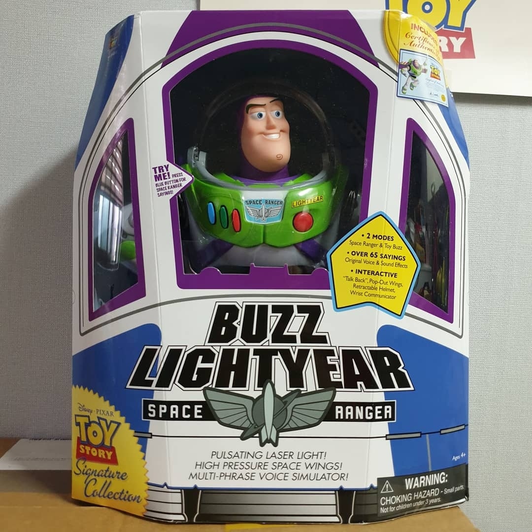 BUZZ LIGHTYEAR