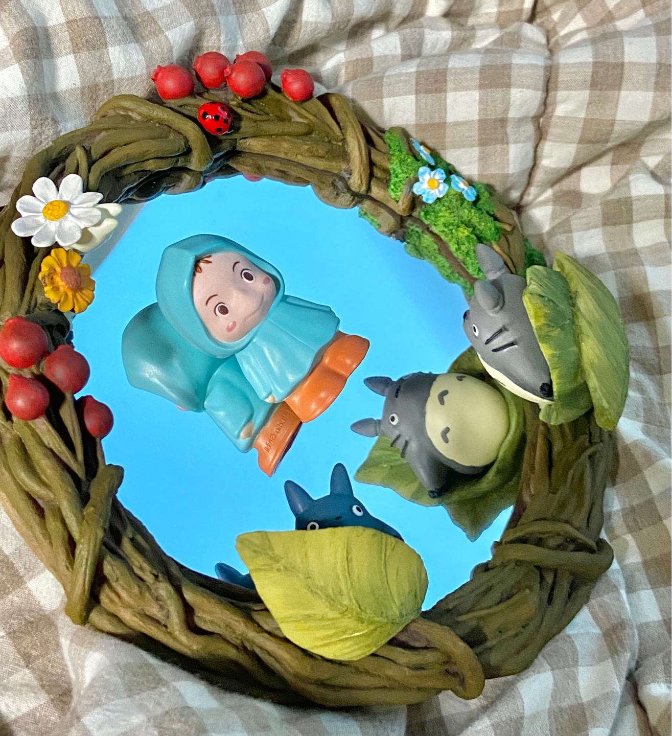토토로 거울 🌿💛