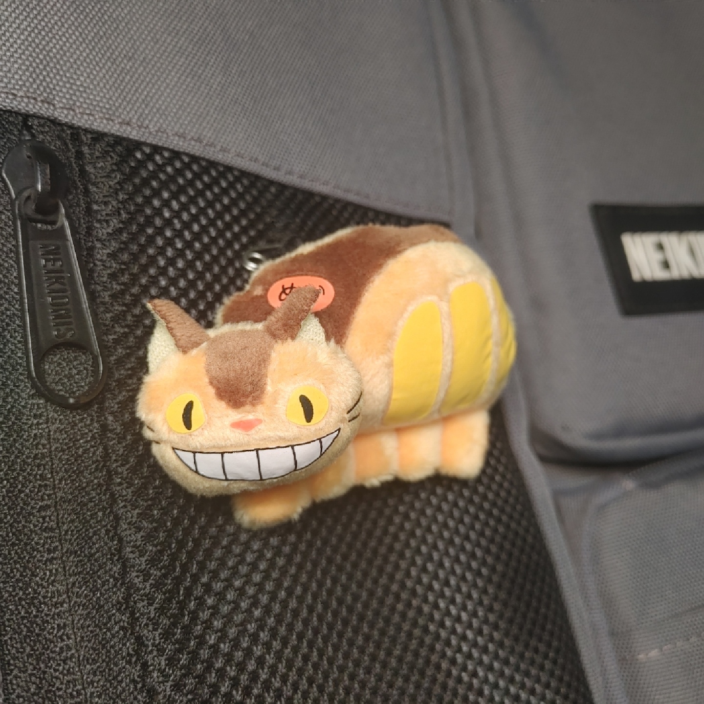 고양이 버스 뱃지 가방에 달기🐱🚌