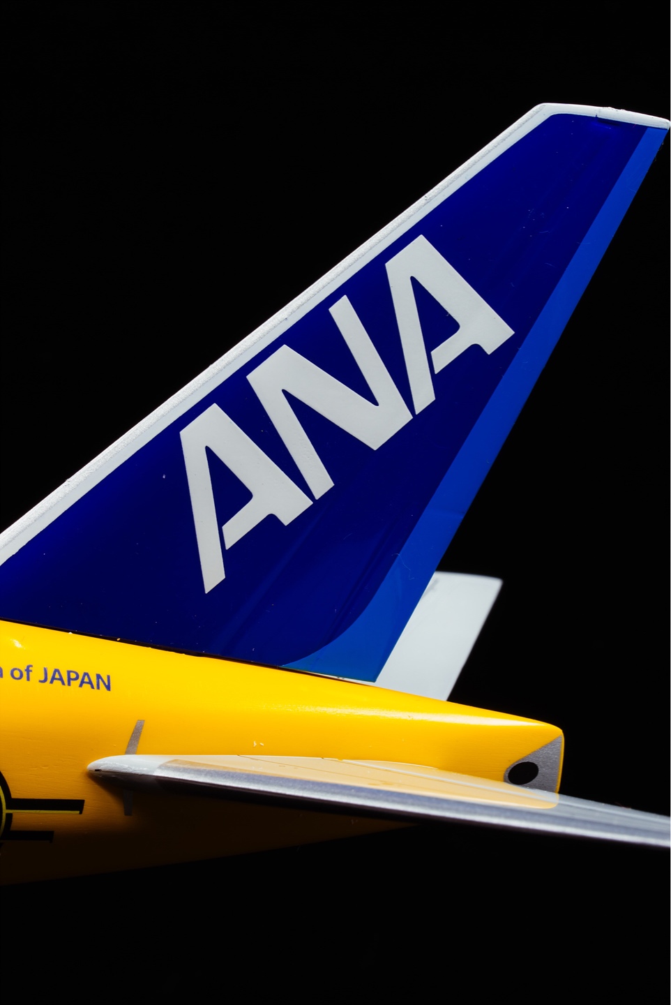 ANA C3P0 livery
1/200 
전일공상사
