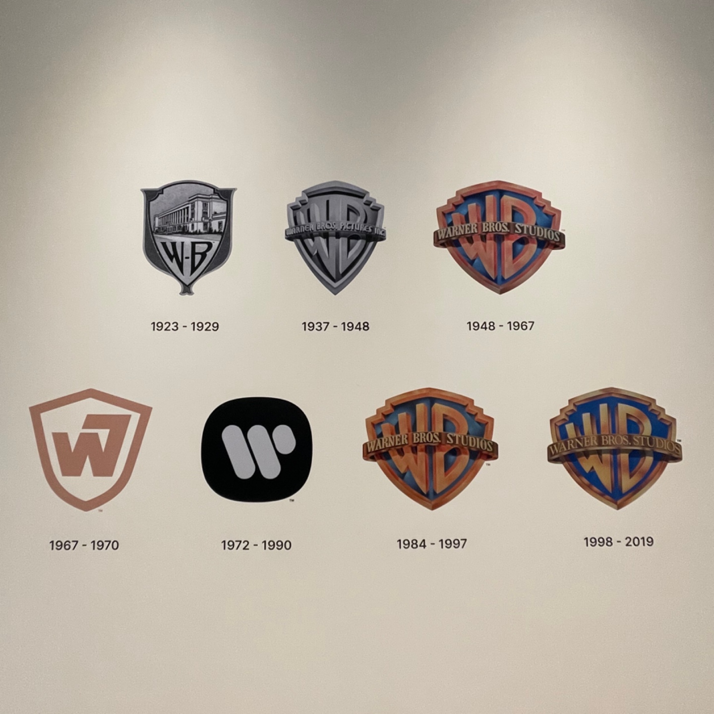 워너브라더스 100주년 셀러브레이션
[BATMAN]