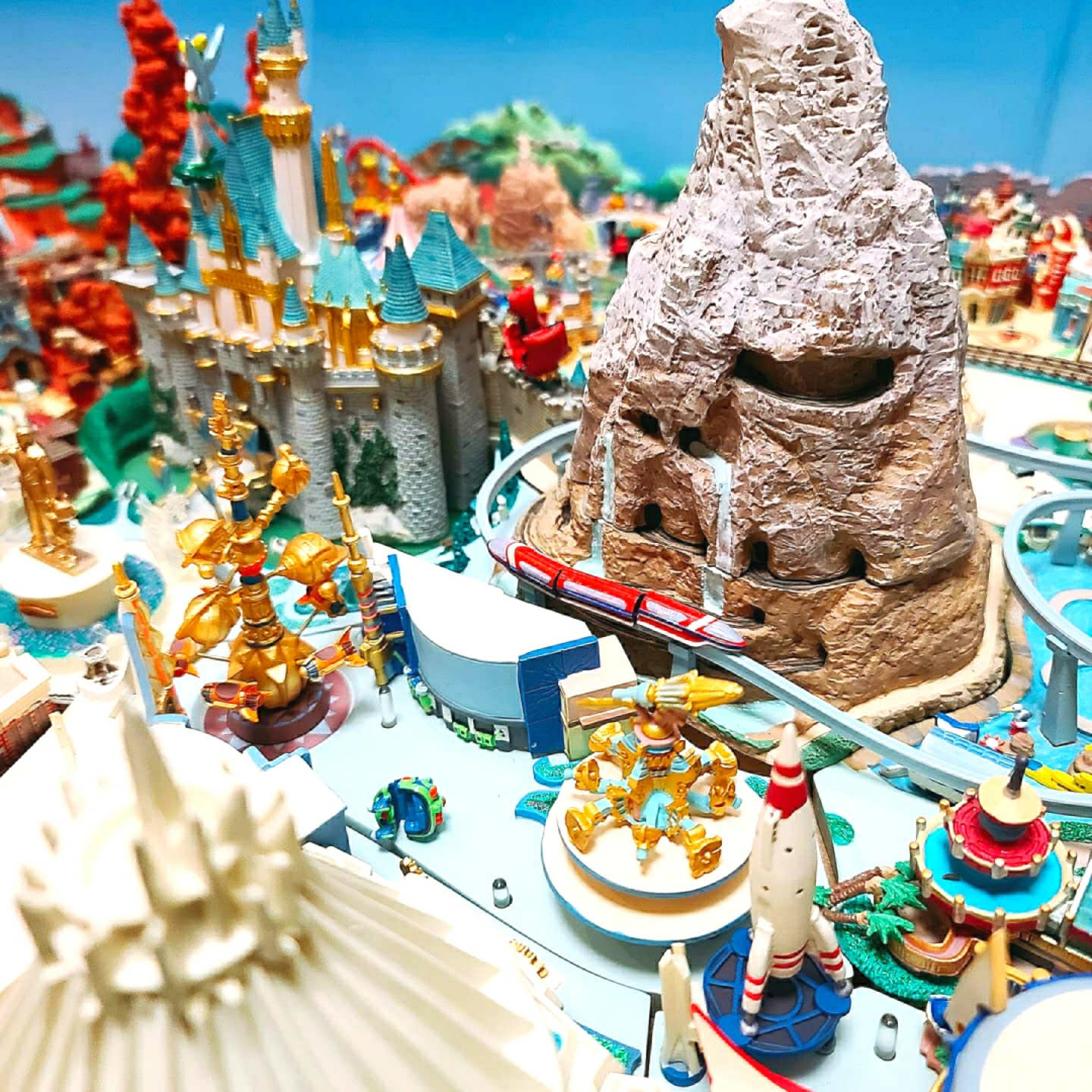 데아고스티니 디즈니랜드🏰🎠🎡🎢❤