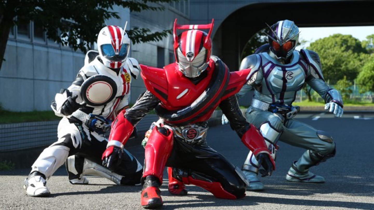 가면라이더 드라이브 (仮面ライダードライブ)
KAMEN RIDER DRIVE (2014)