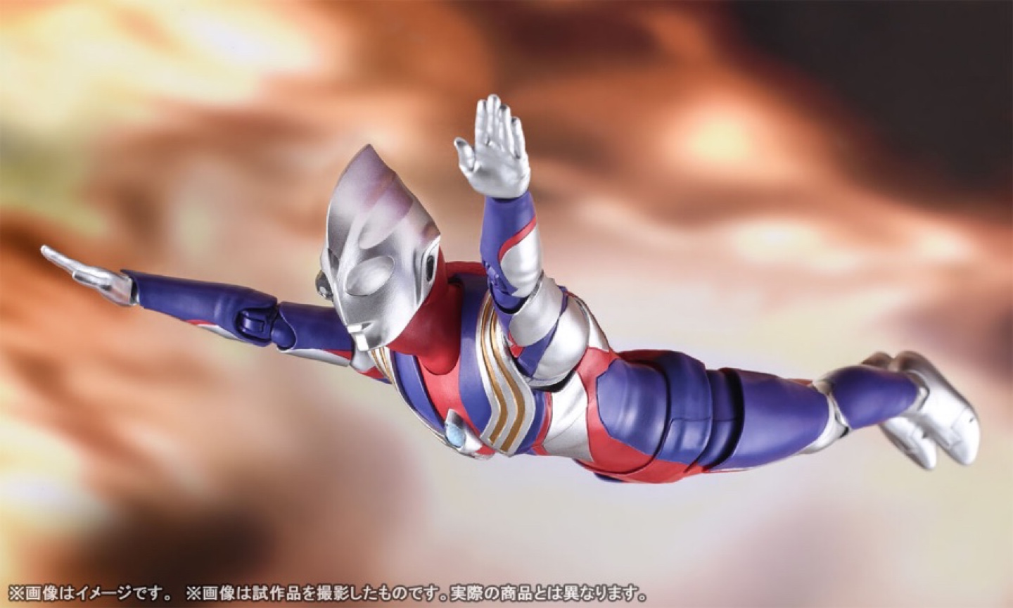 진골조제 울트라맨 티가
ウルトラマンティガ
Ultraman Tiga