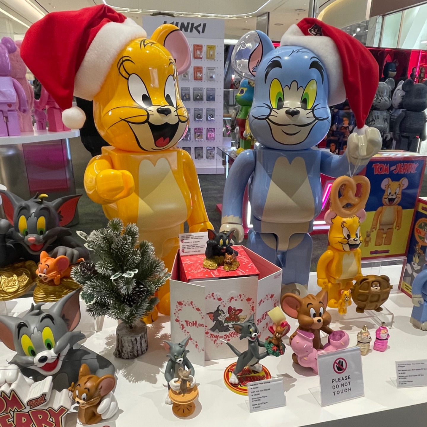 KINKI ROBOT POP-UP