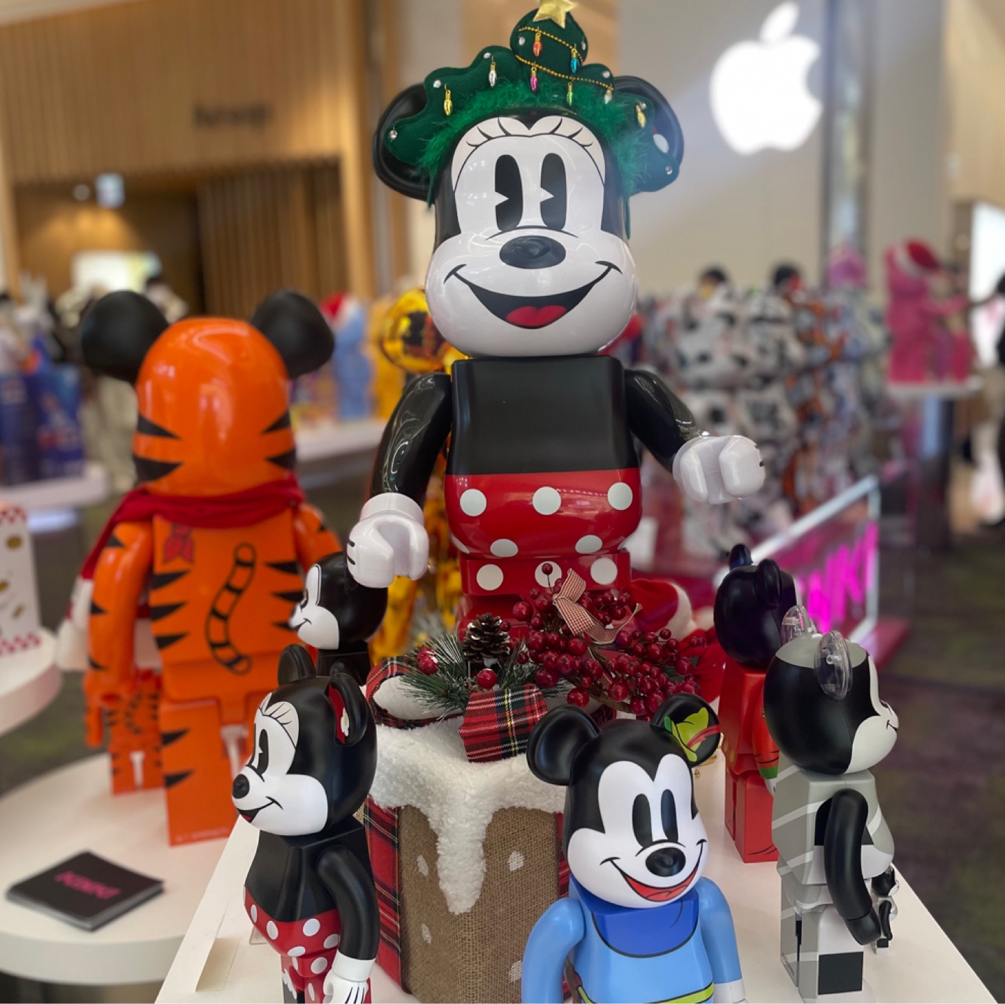 KINKI ROBOT POP-UP
