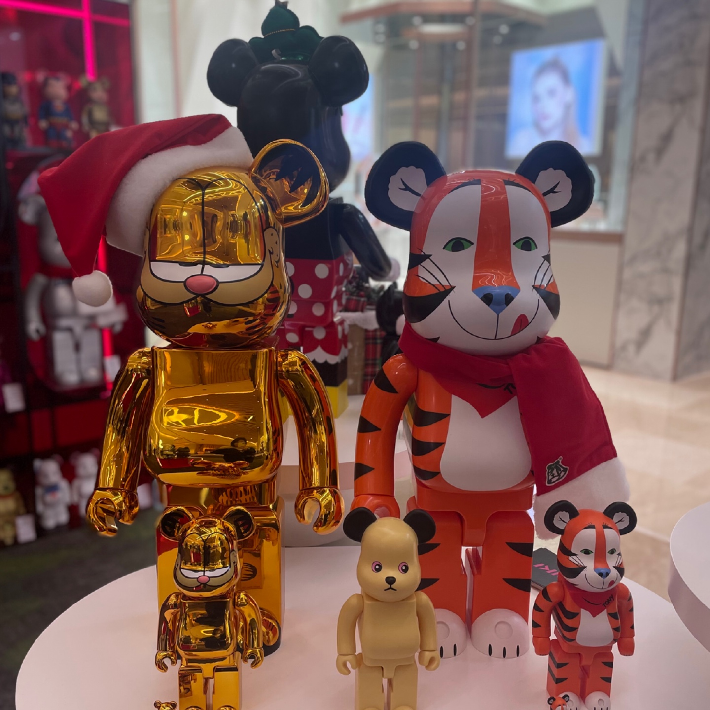 KINKI ROBOT POP-UP