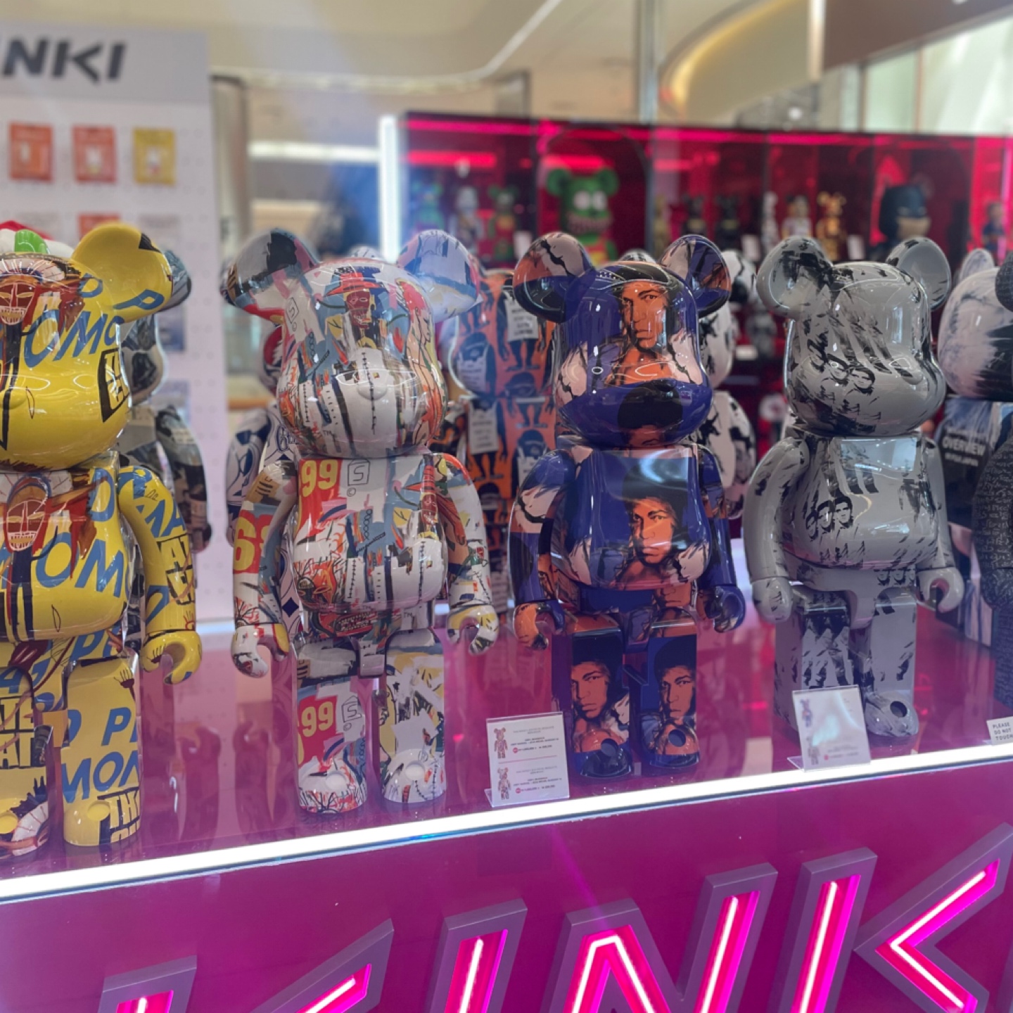 KINKI ROBOT POP-UP