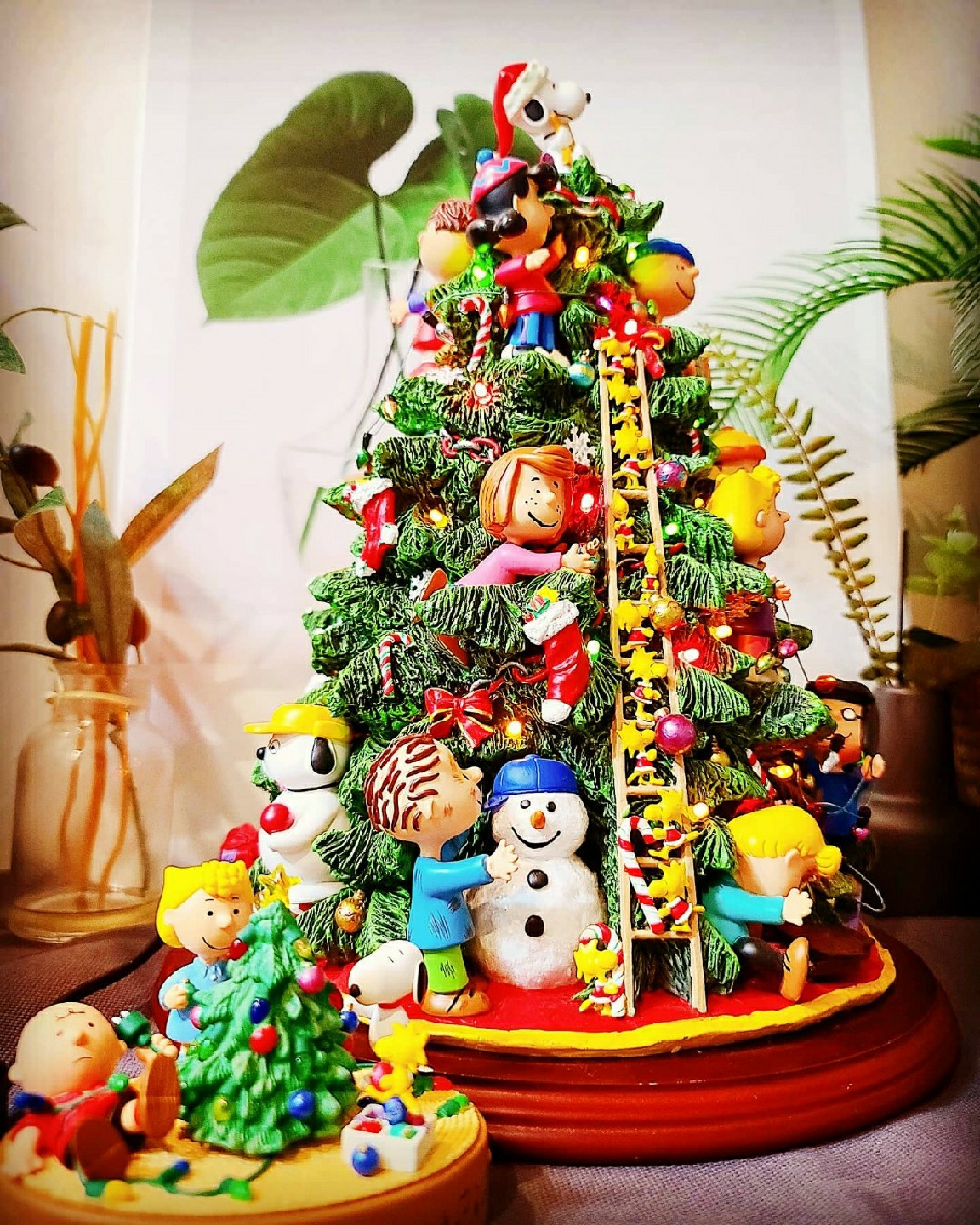 Danbury The peanuts Christmas tree🎄