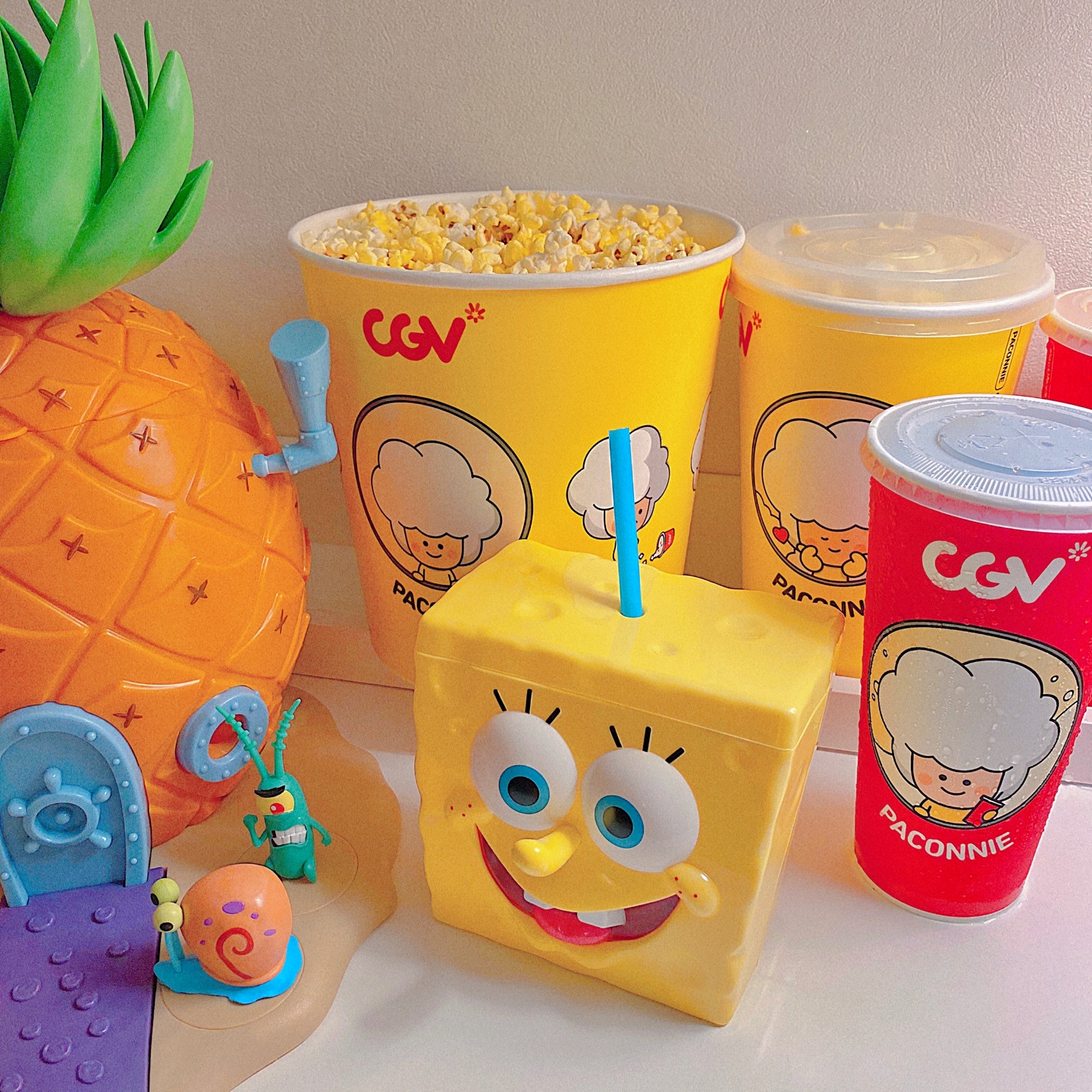 🍍🍿🥤