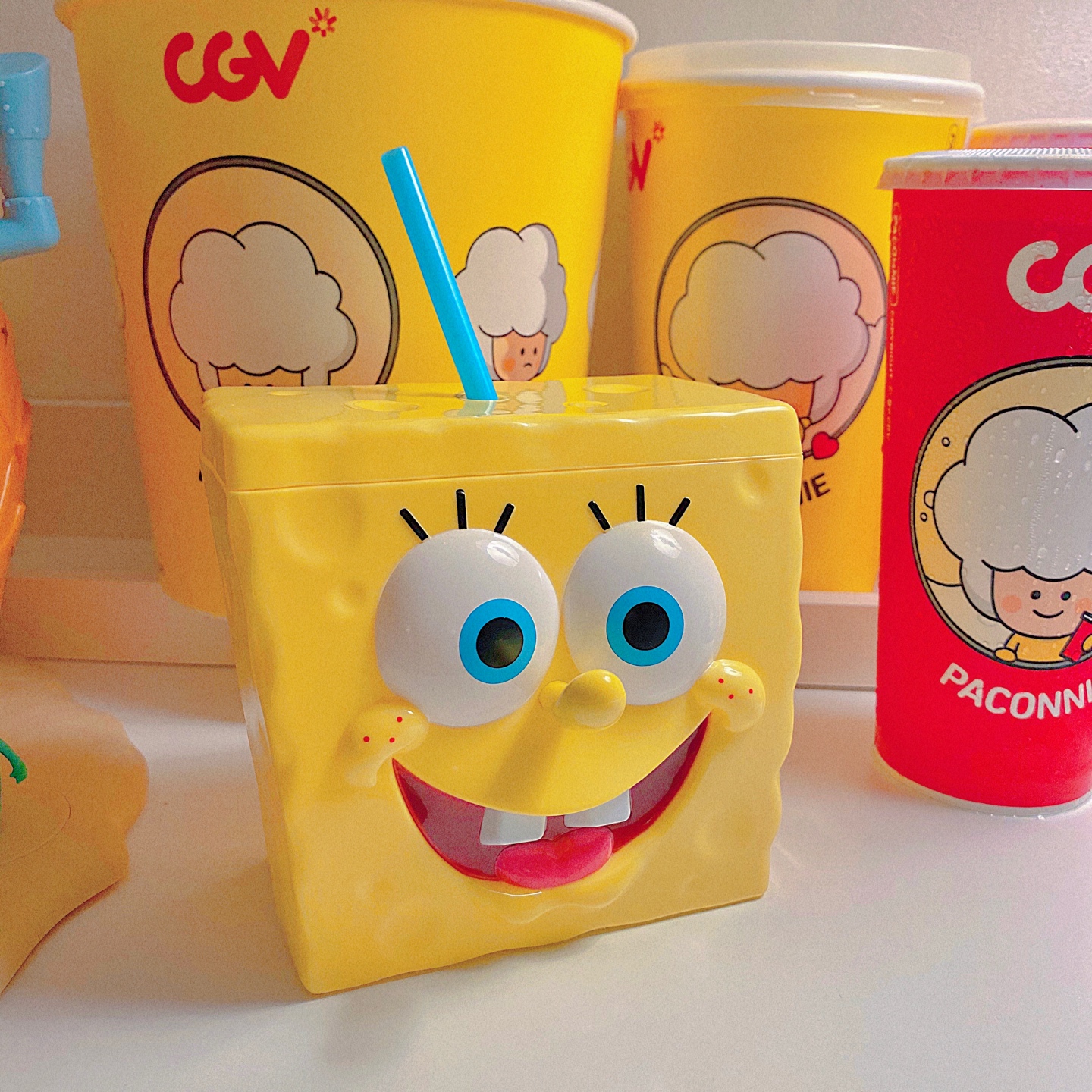 🍍🍿🥤