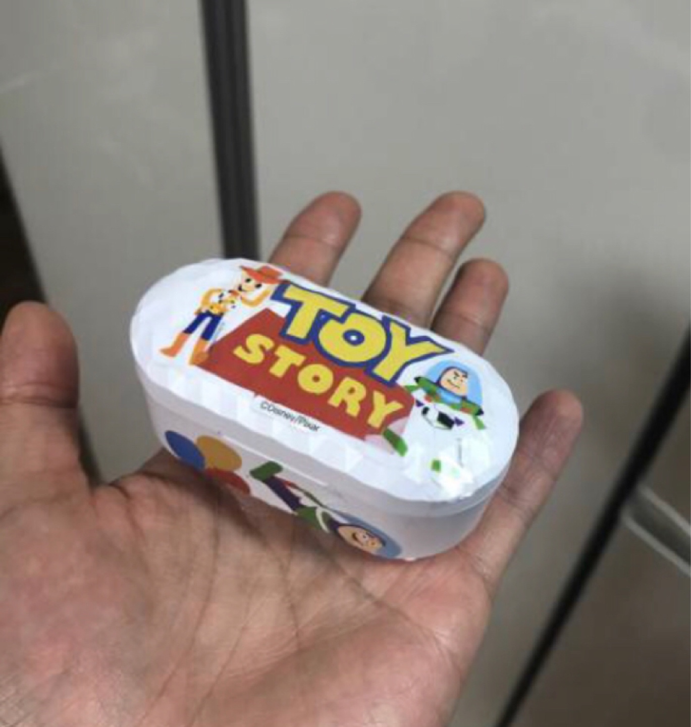 동생 이어폰 토이스토리화 100% 완료