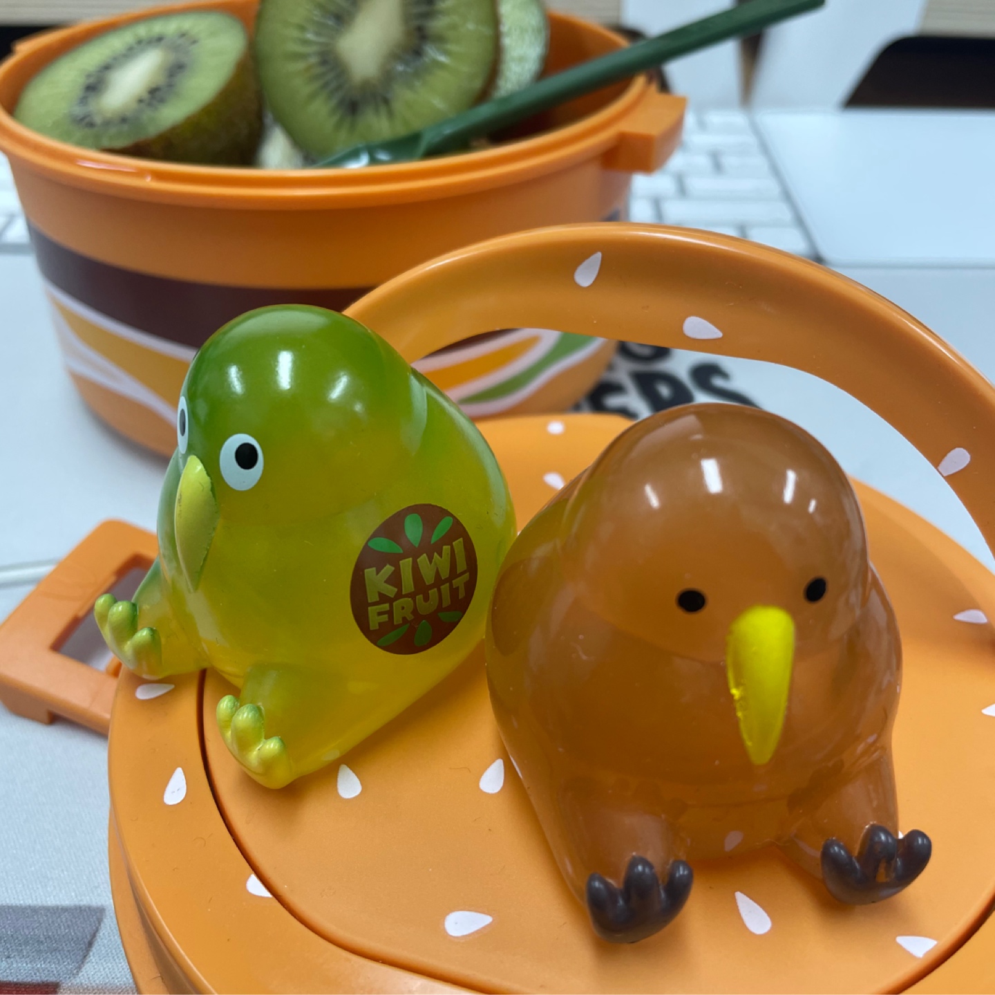 KIWI FRUIT