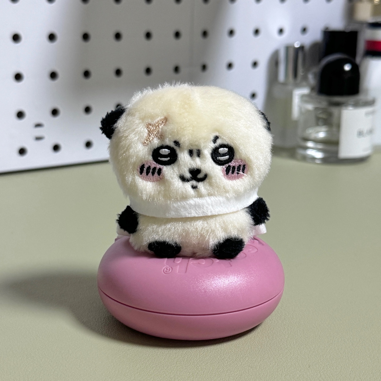 두번째 앉은 누이 랏코