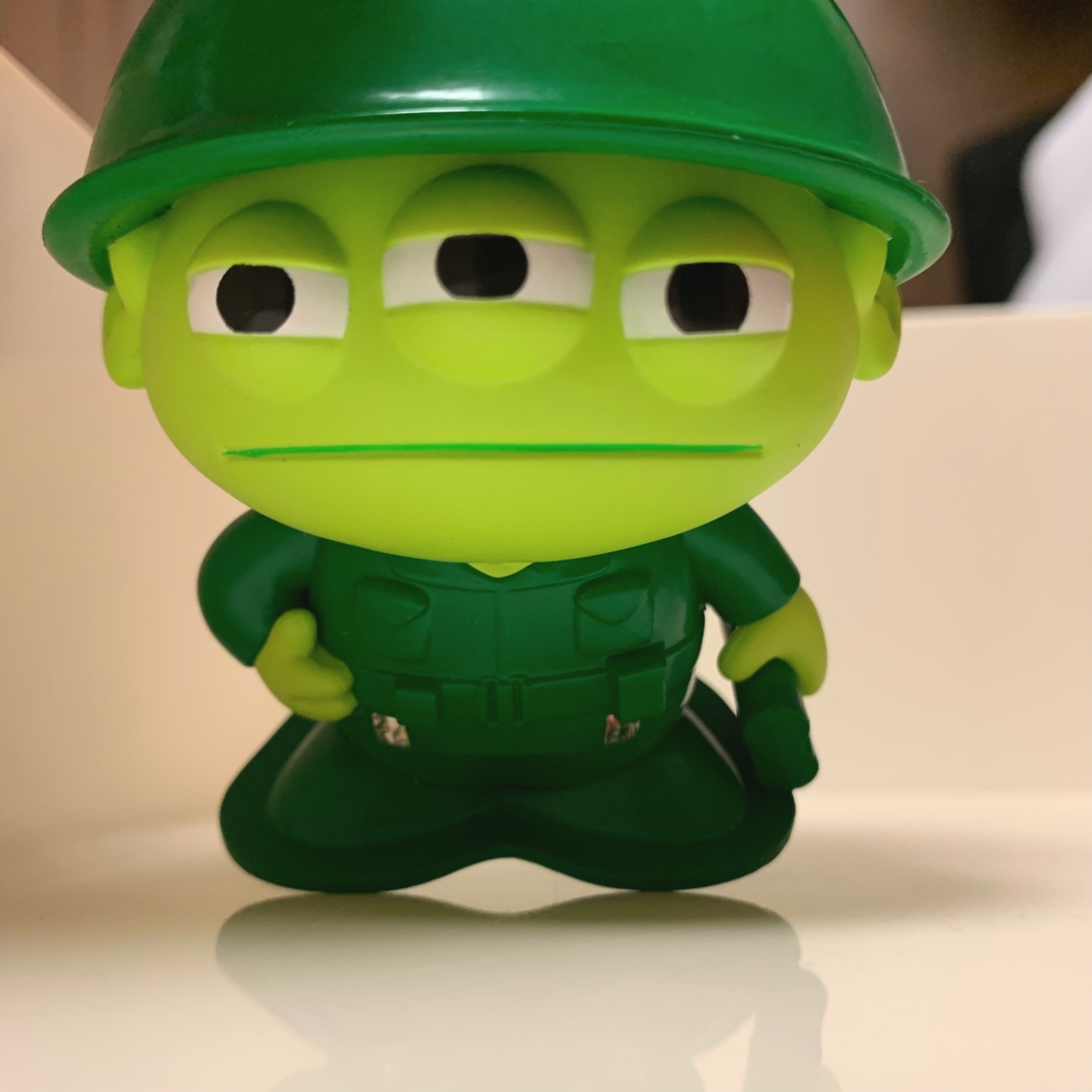 🤢
