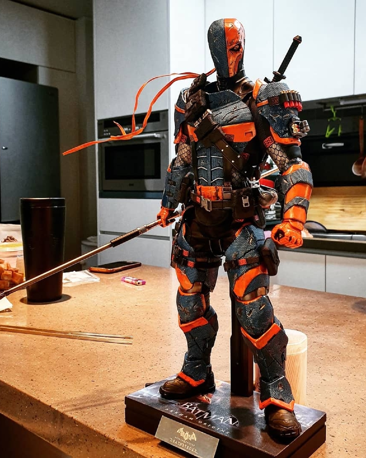Hot Toys 1/6 Arkam Origins Death Stroke