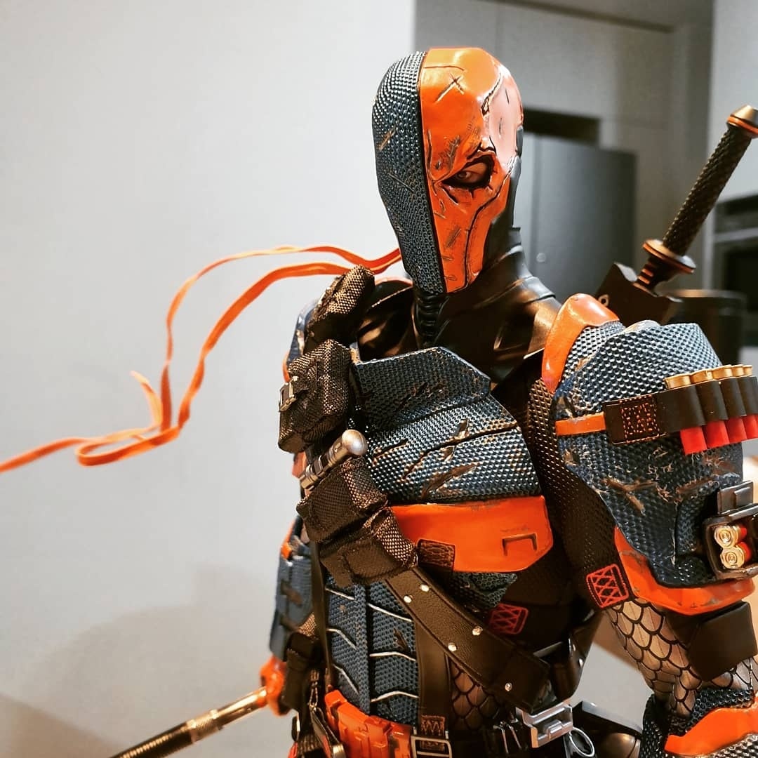 Hot Toys 1/6 Arkam Origins Death Stroke