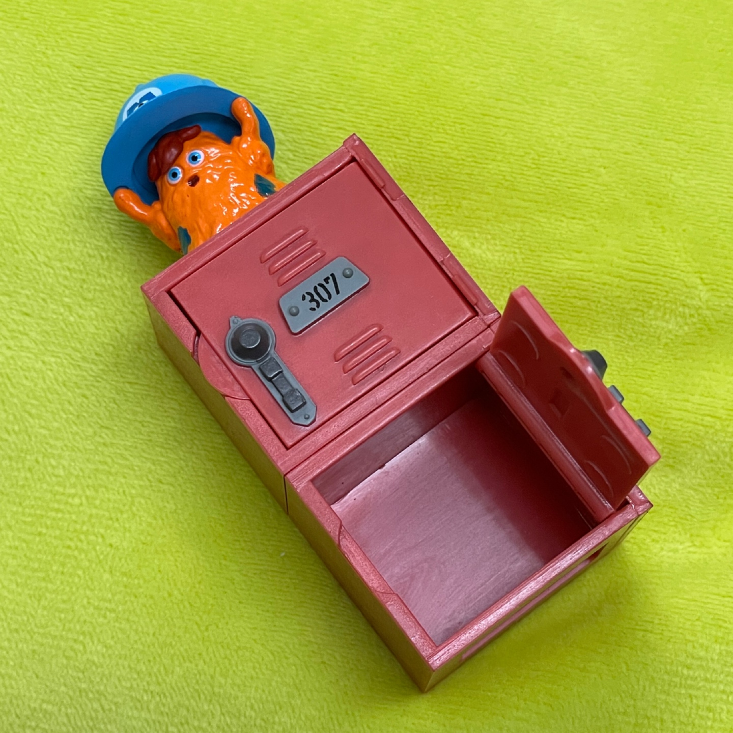 Monsters, Inc. Ride & Go Seek!