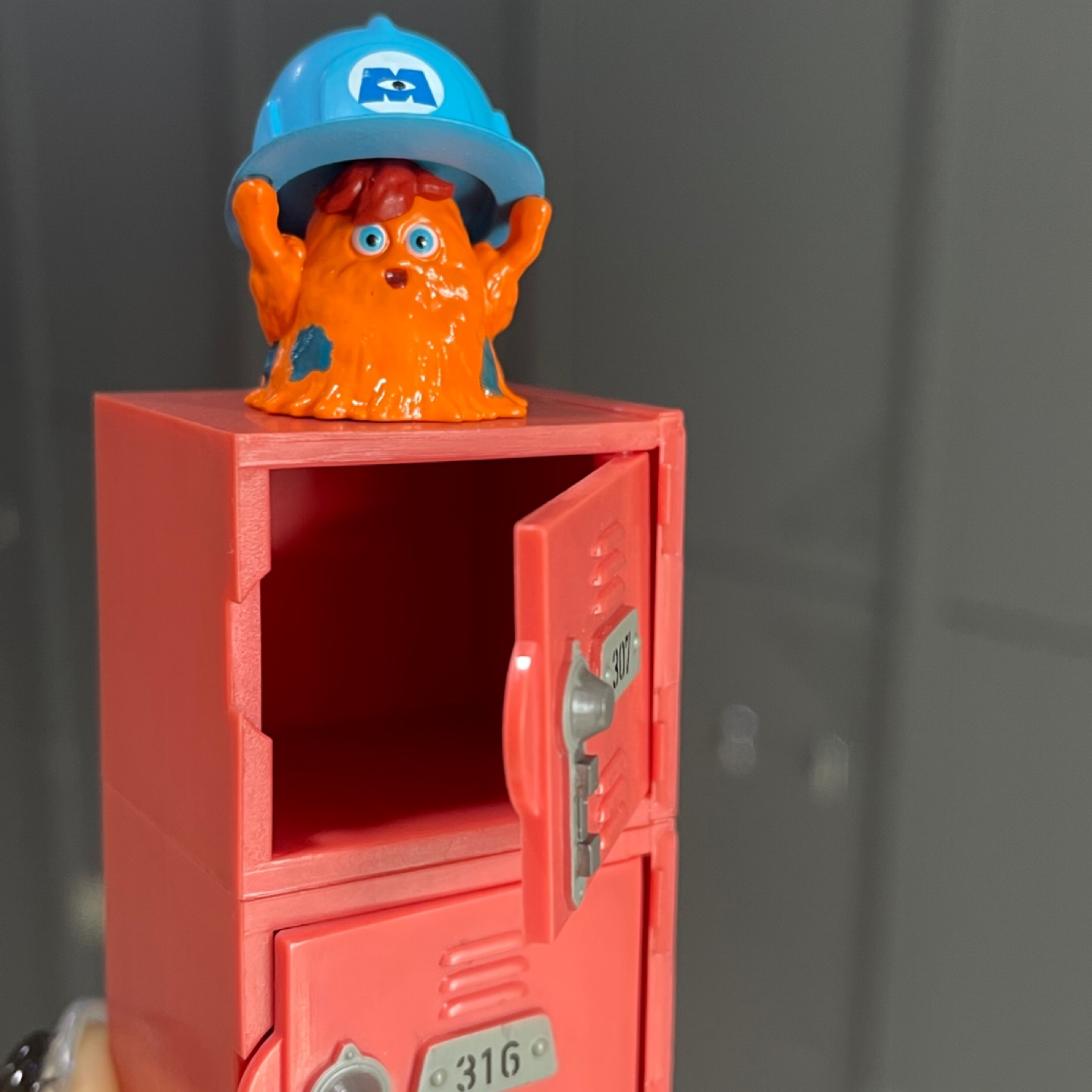 Monsters, Inc. Ride & Go Seek!