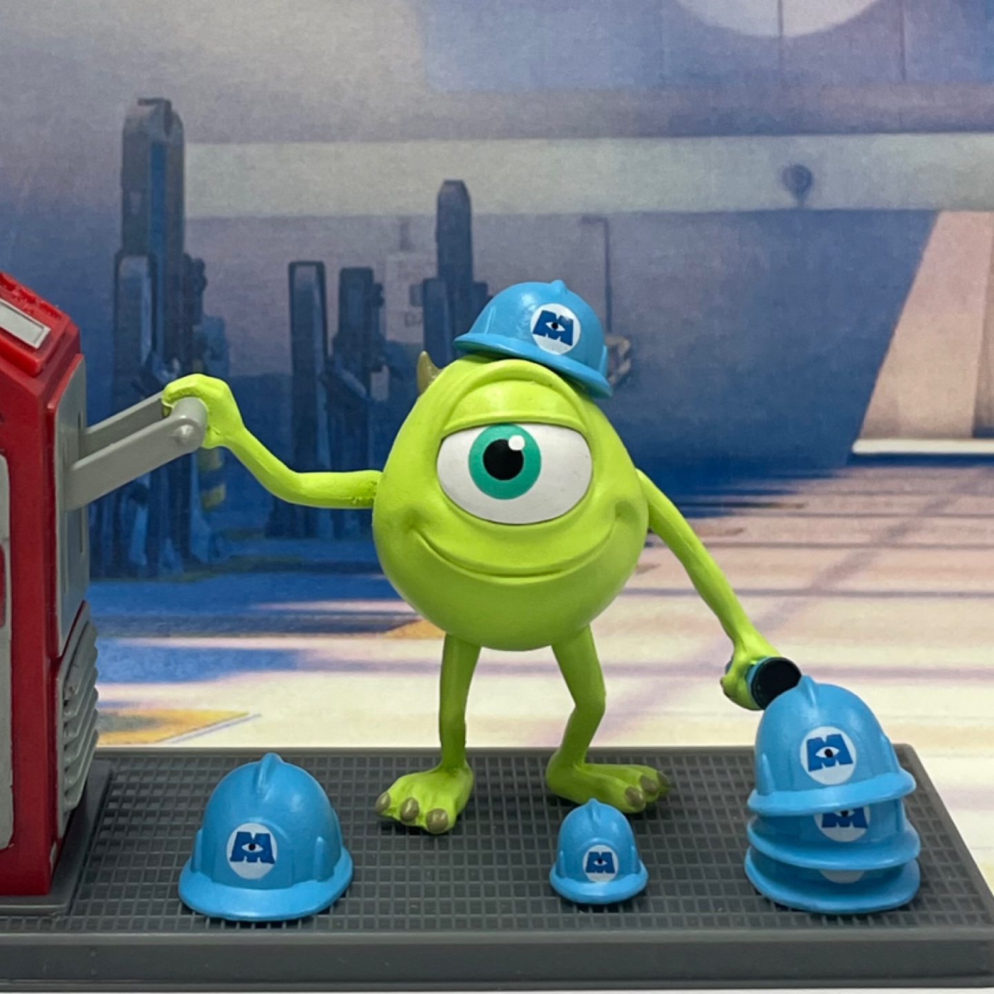 Monsters, Inc. Ride & Go Seek!