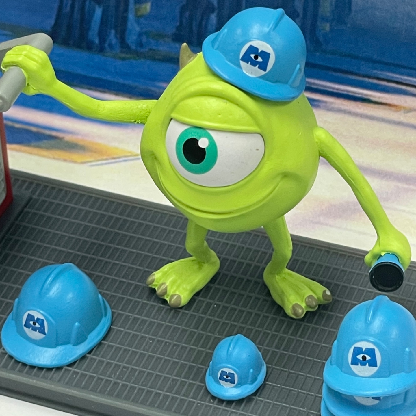 Monsters, Inc. Ride & Go Seek!