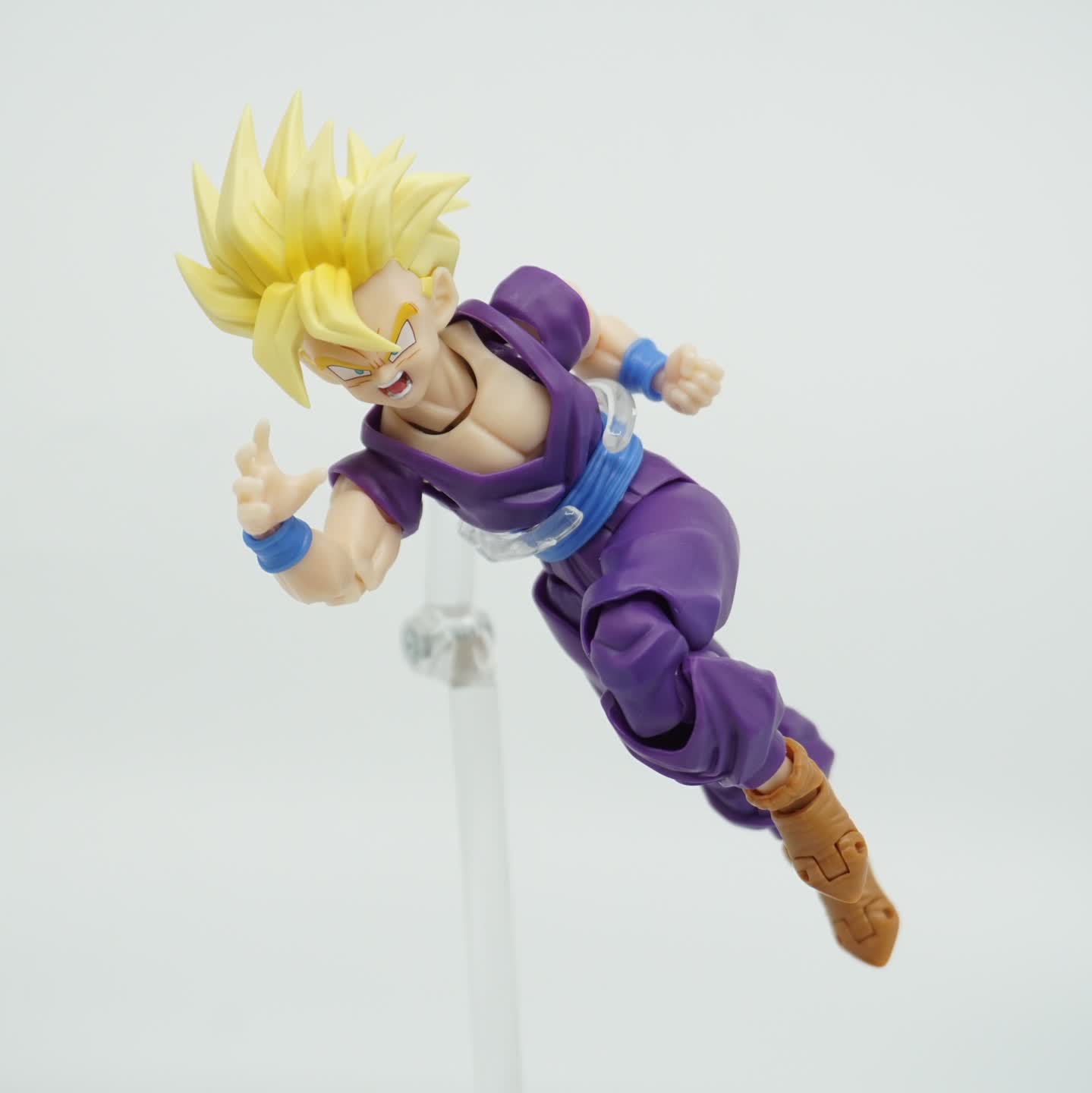 반다이 S.H.Figuarts 손오반 -오공을 초월한 전사-
