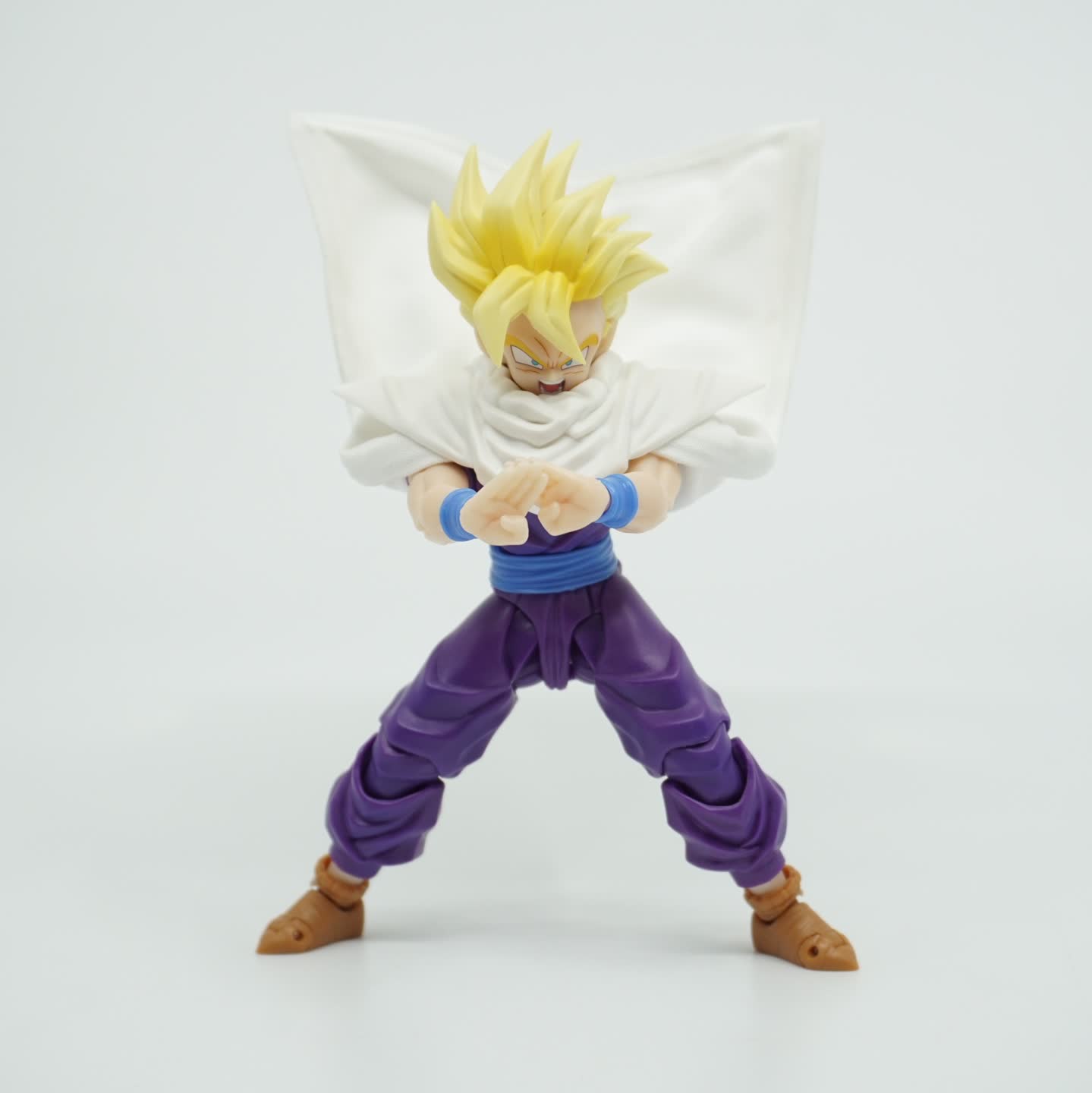 반다이 S.H.Figuarts 손오반 -오공을 초월한 전사-