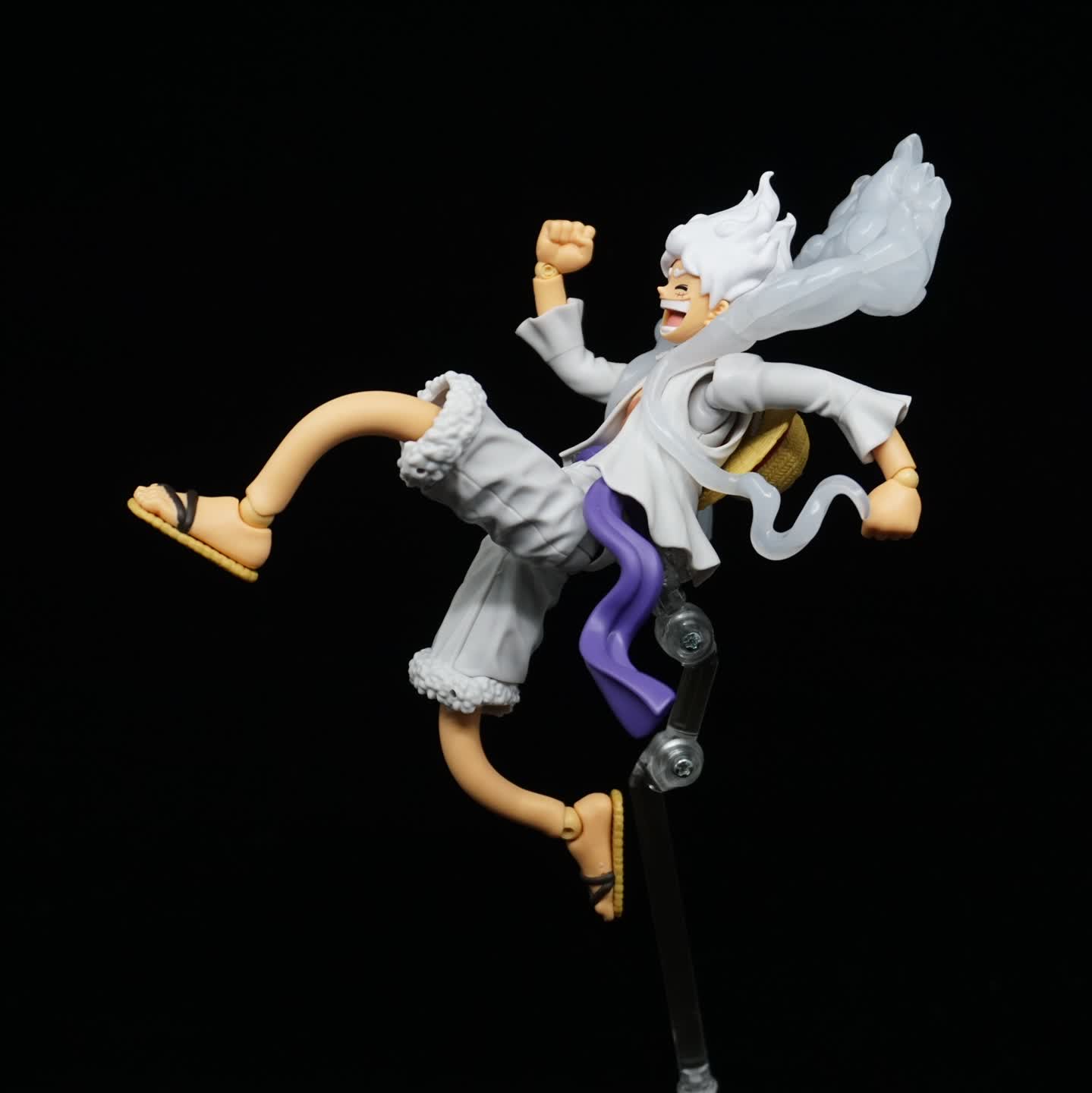 반다이 S.H.Figuarts 몽키 D. 루피 -기어 5- (니카)