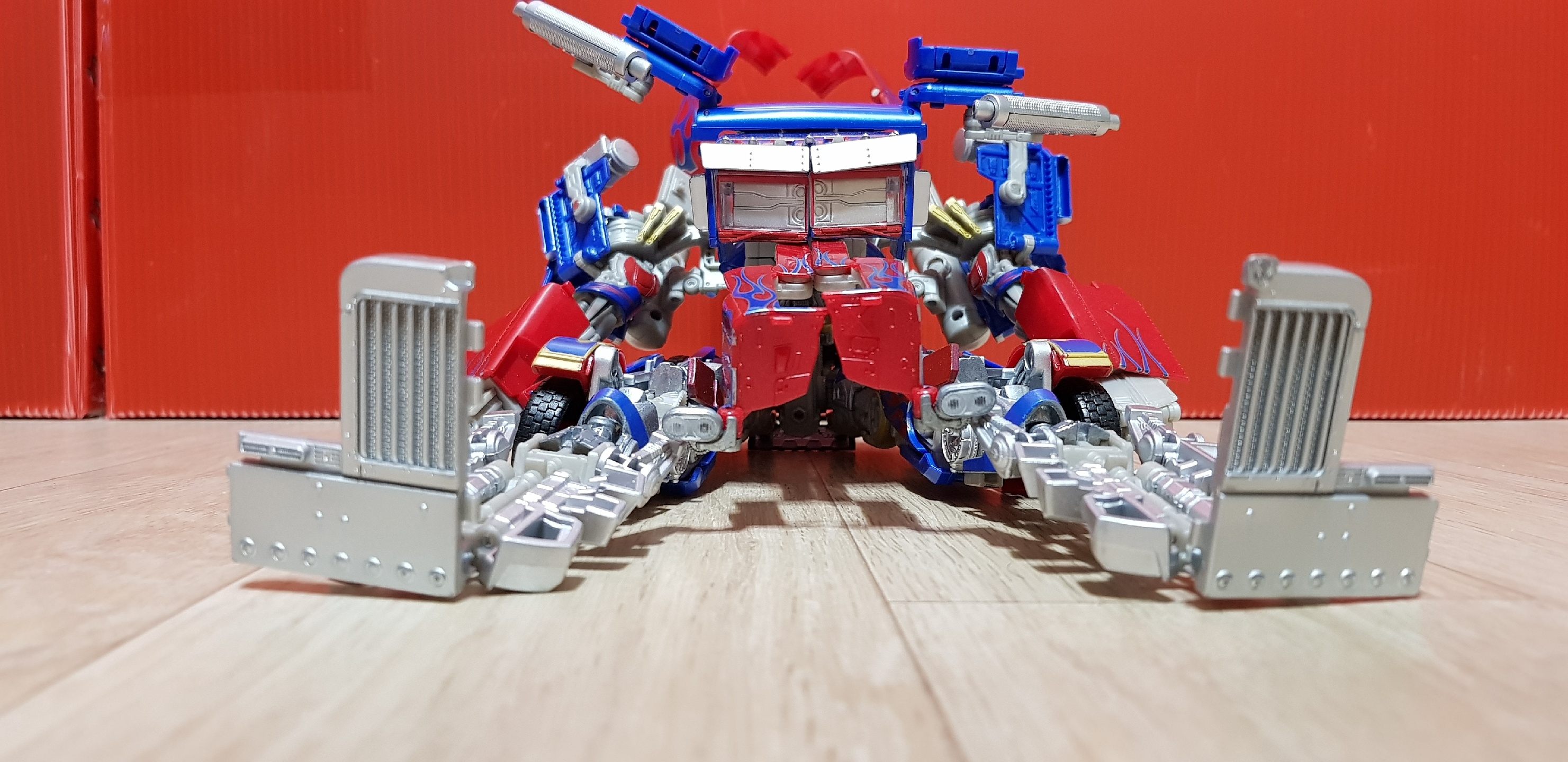 MPM-4 Optimus Prime