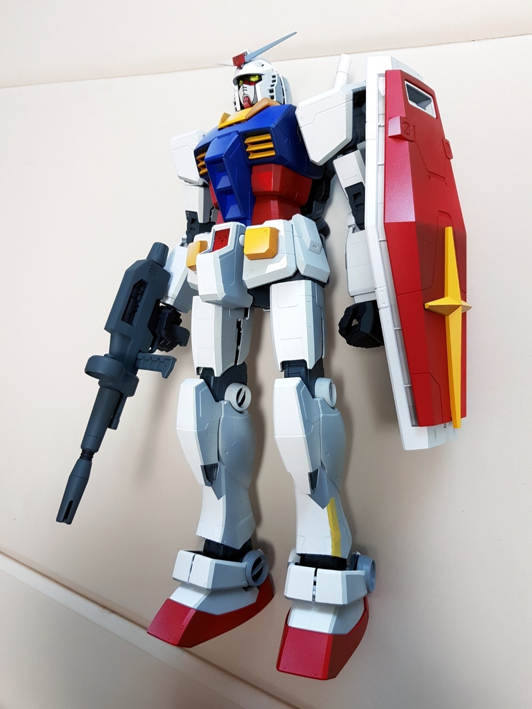 메가사이즈 1/48 RX-78 GUNDAM, 2D애니메이션화.
