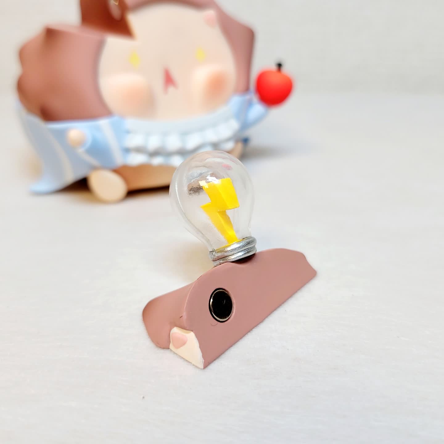 🦔퇀퇀 네온 선셋 비스트로-헤지톤🍎