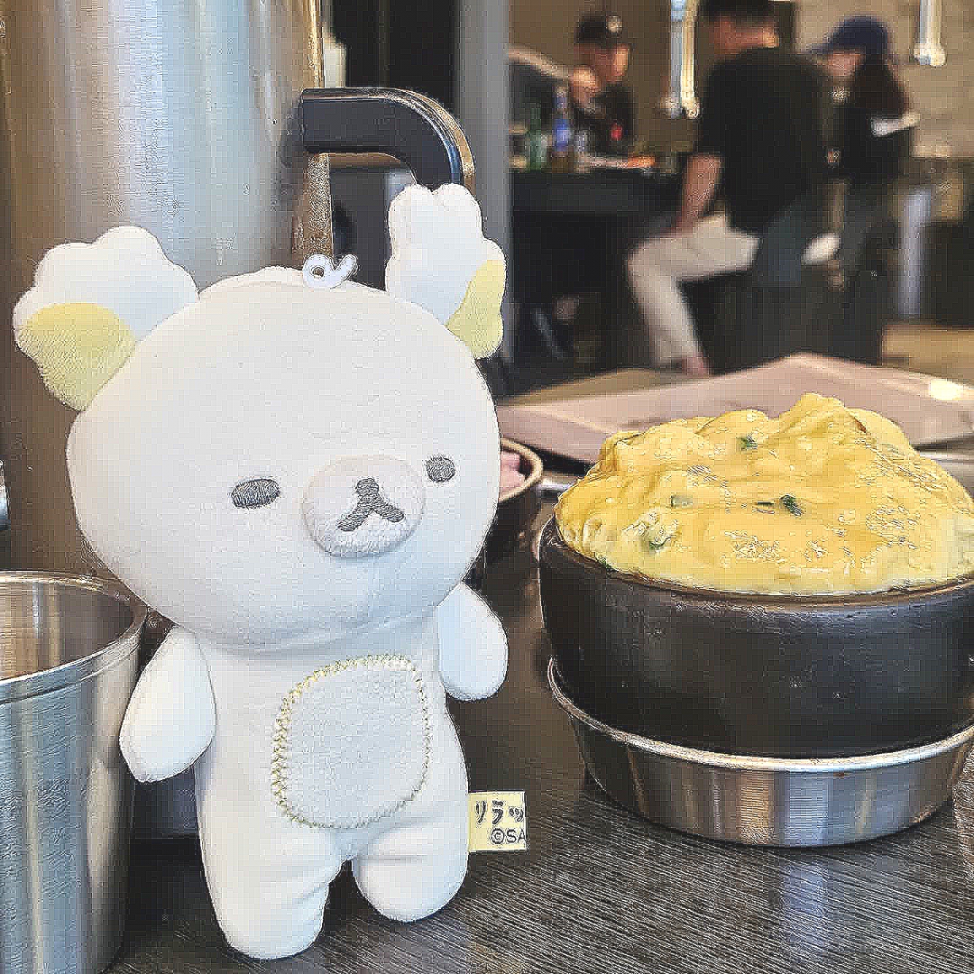 아무리 졸려도 고기는 못참지요🥩🥩