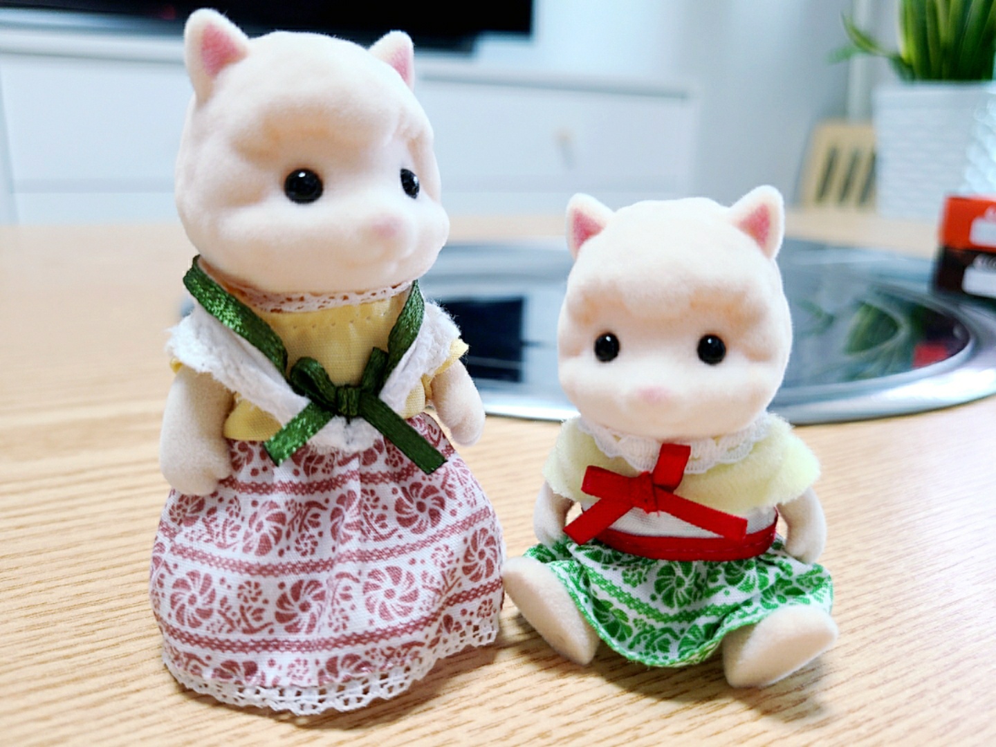 치마를 입었지만
