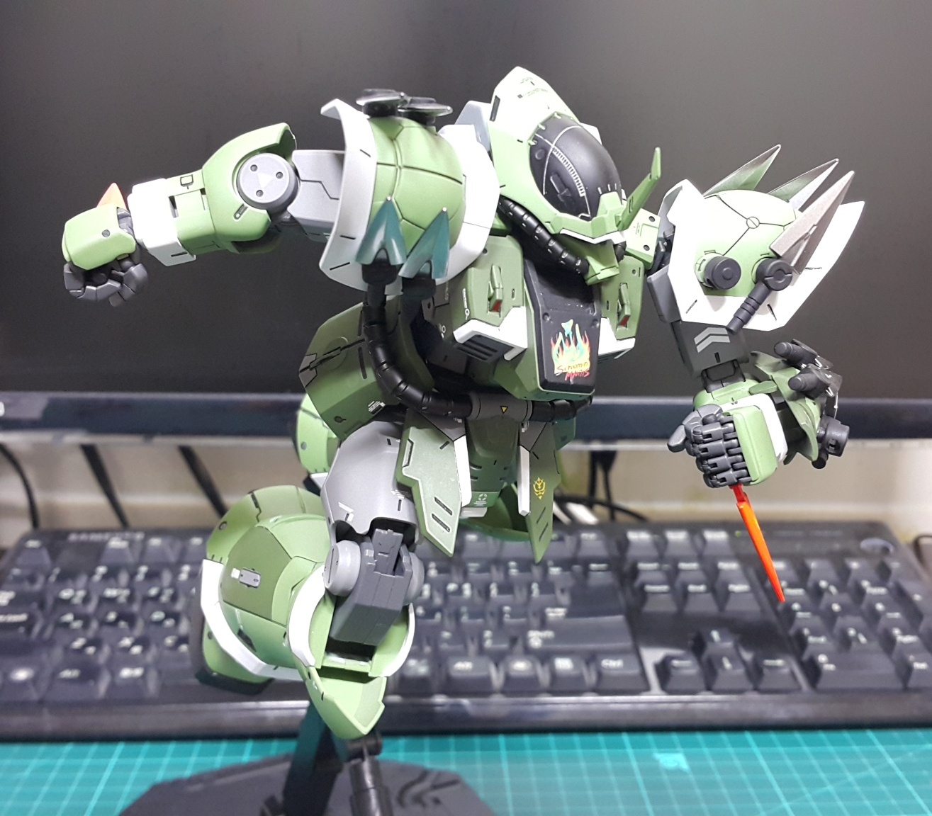 RE100 이프리트 슈나이드