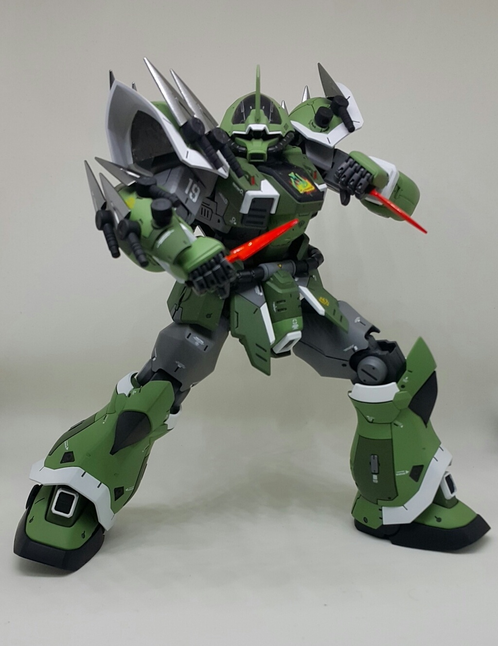 RE100 이프리트 슈나이드