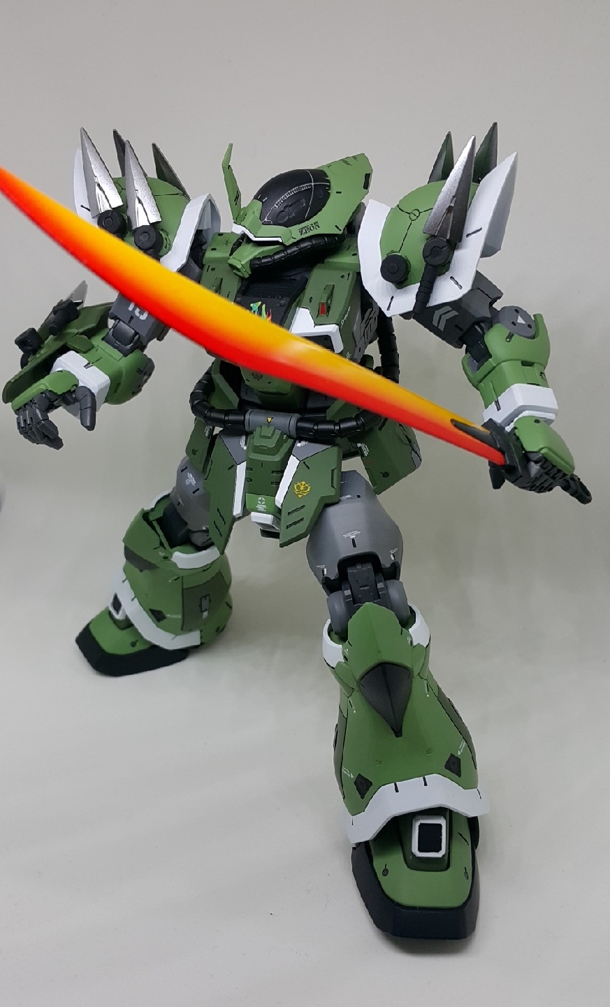 RE100 이프리트 슈나이드