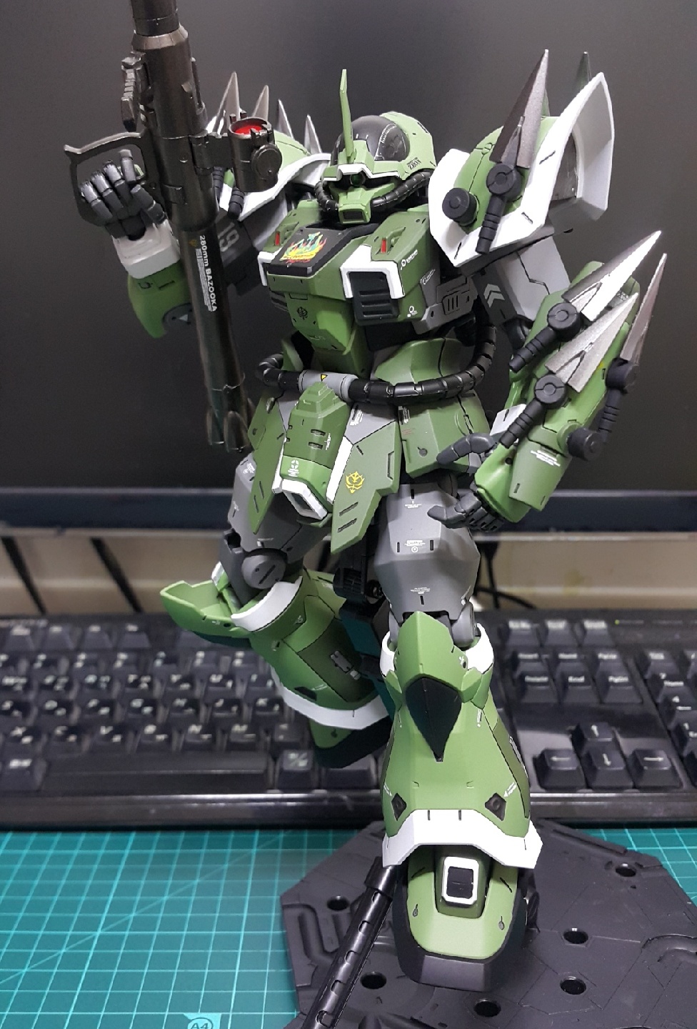 RE100 이프리트 슈나이드