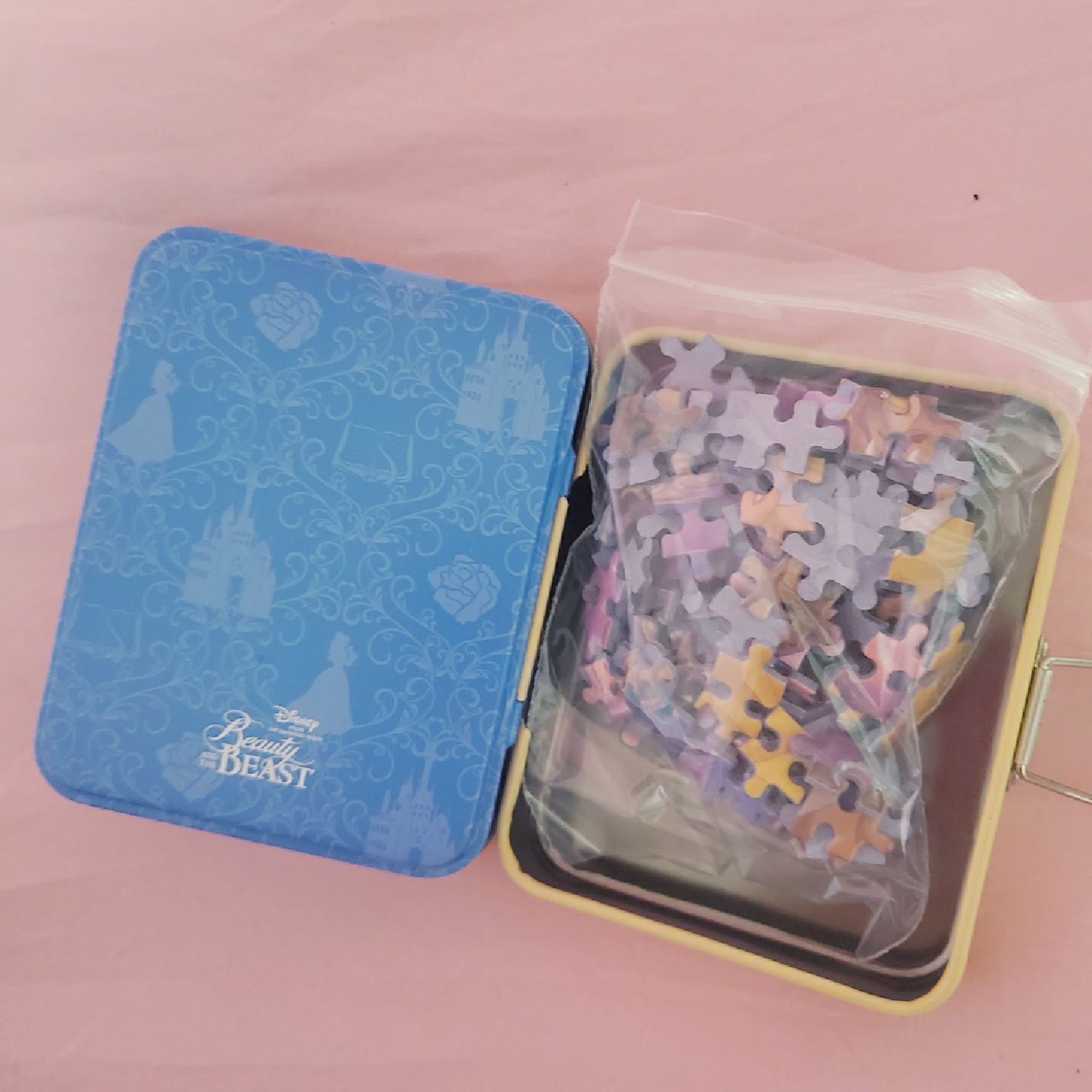 🧩퍼즐이 들어 있는 미녀와야수 틴케이스👝