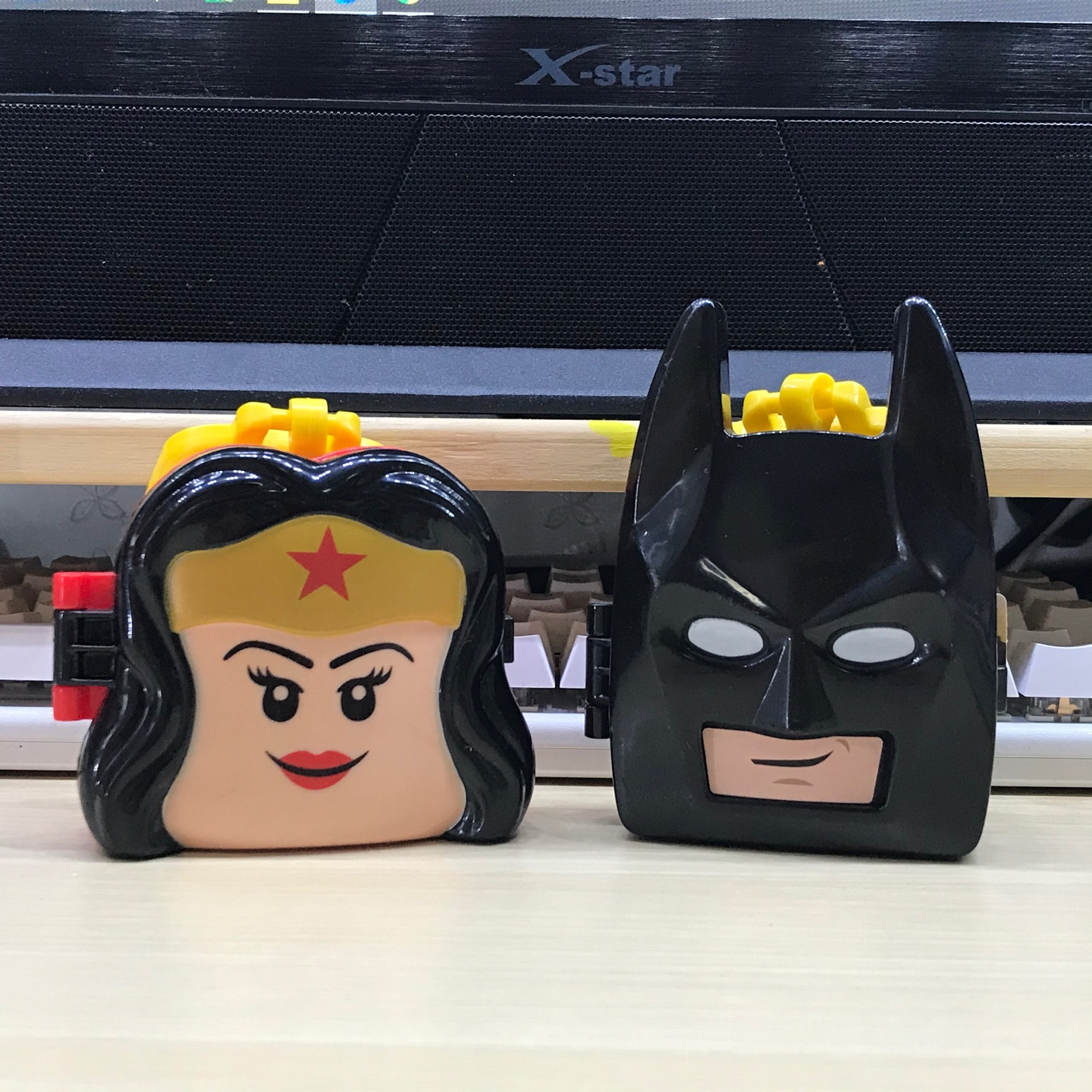 원더우먼 & 배트맨