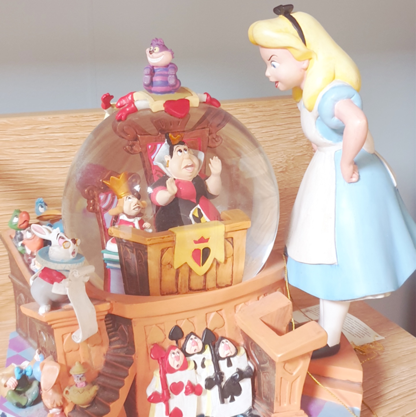 Alice with red queen