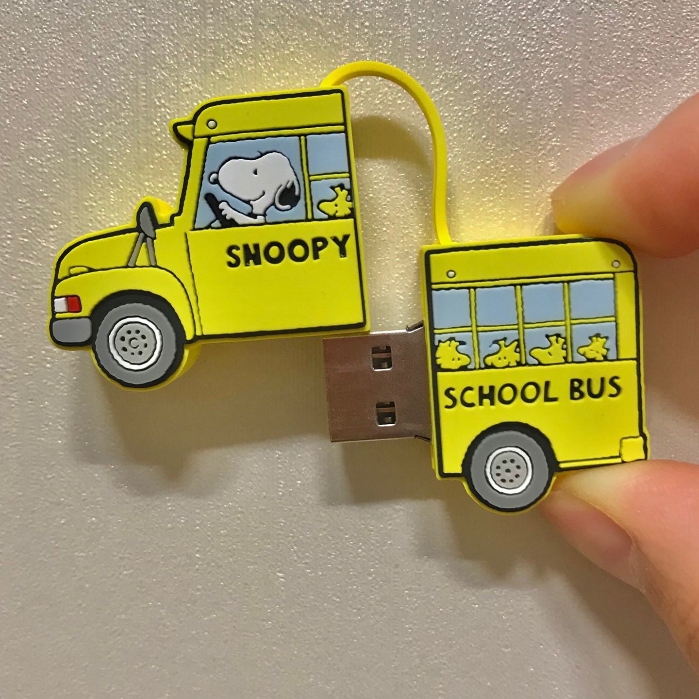 피너츠  64G USB