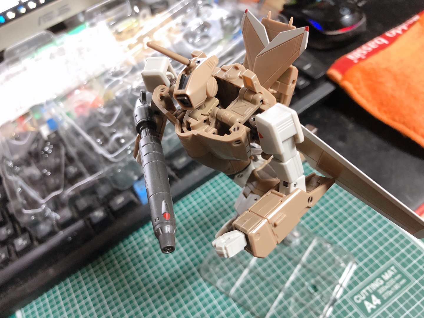 하이메탈 VF - 1A 발키리 