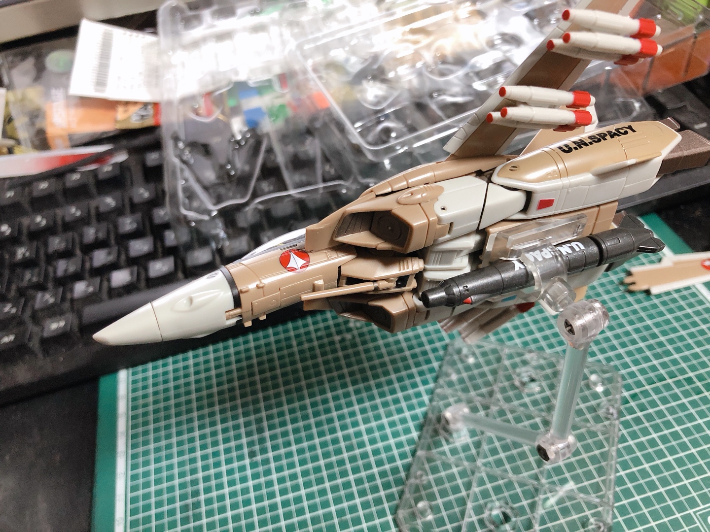하이메탈 VF - 1A 발키리 
