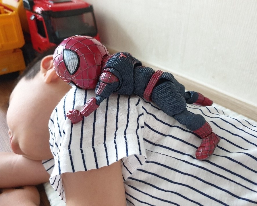 친절한 이웃 스파이더맨