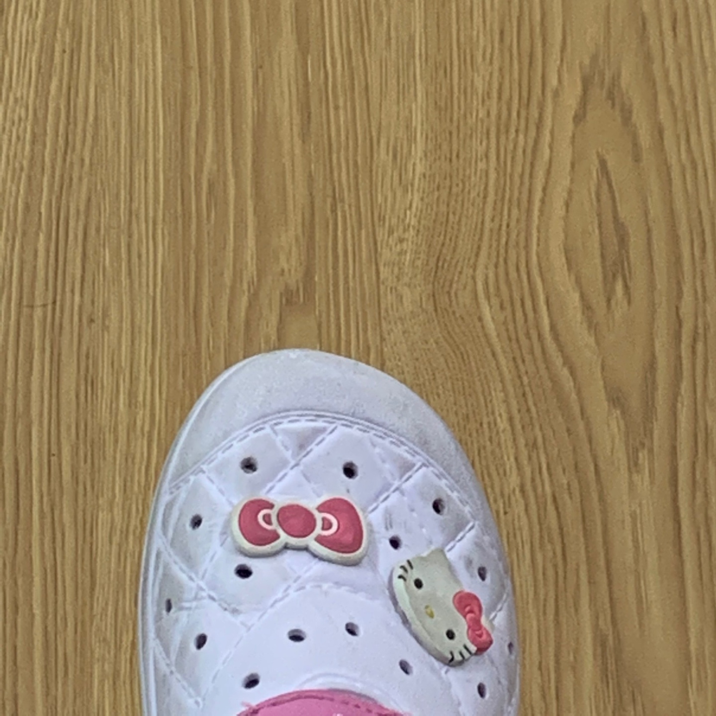 🎀 𝐻𝑒𝑙𝑙𝑜 𝑘𝑖𝑡𝑡𝑦 8 🎀