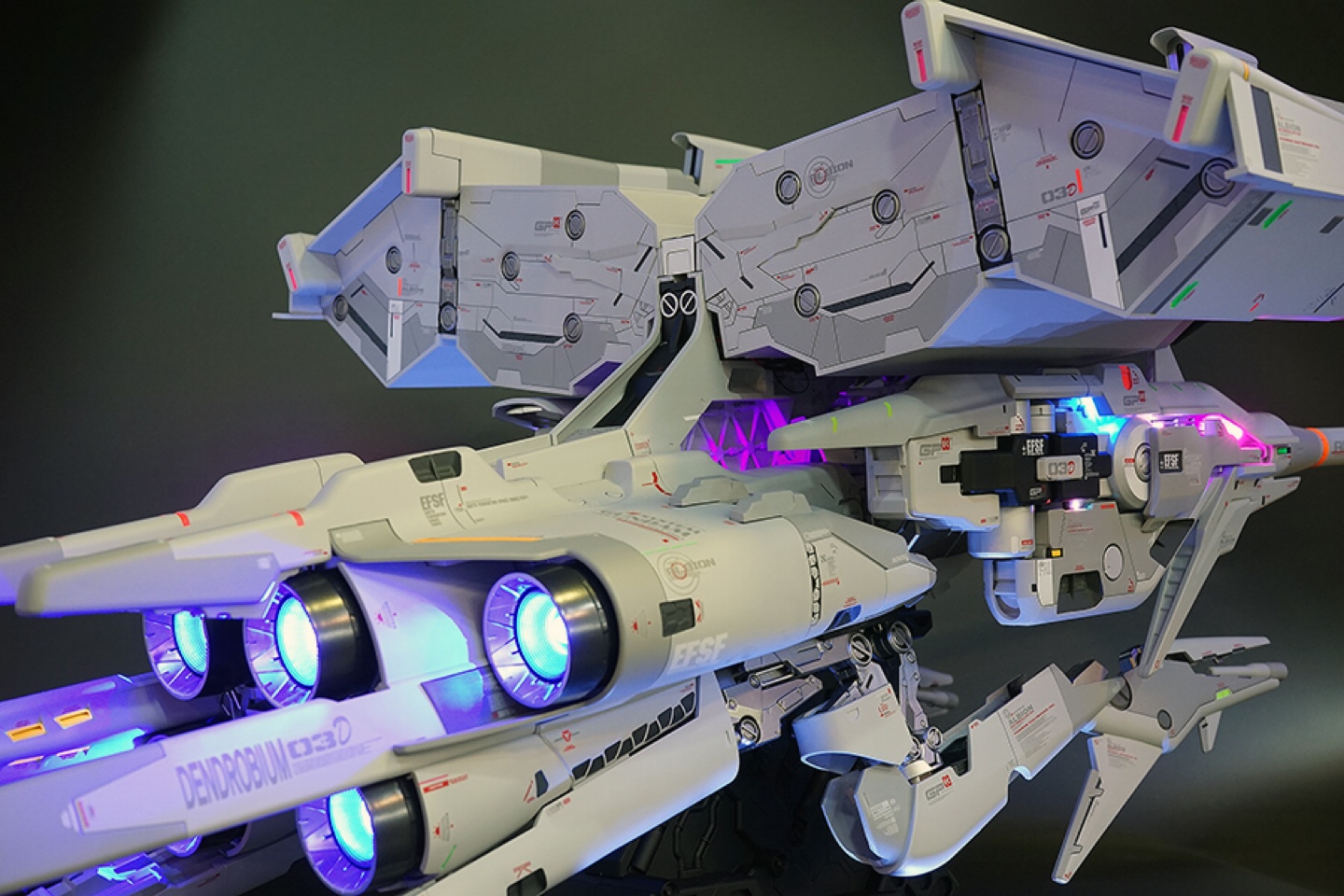 HGUC 덴드로비움 led 개조